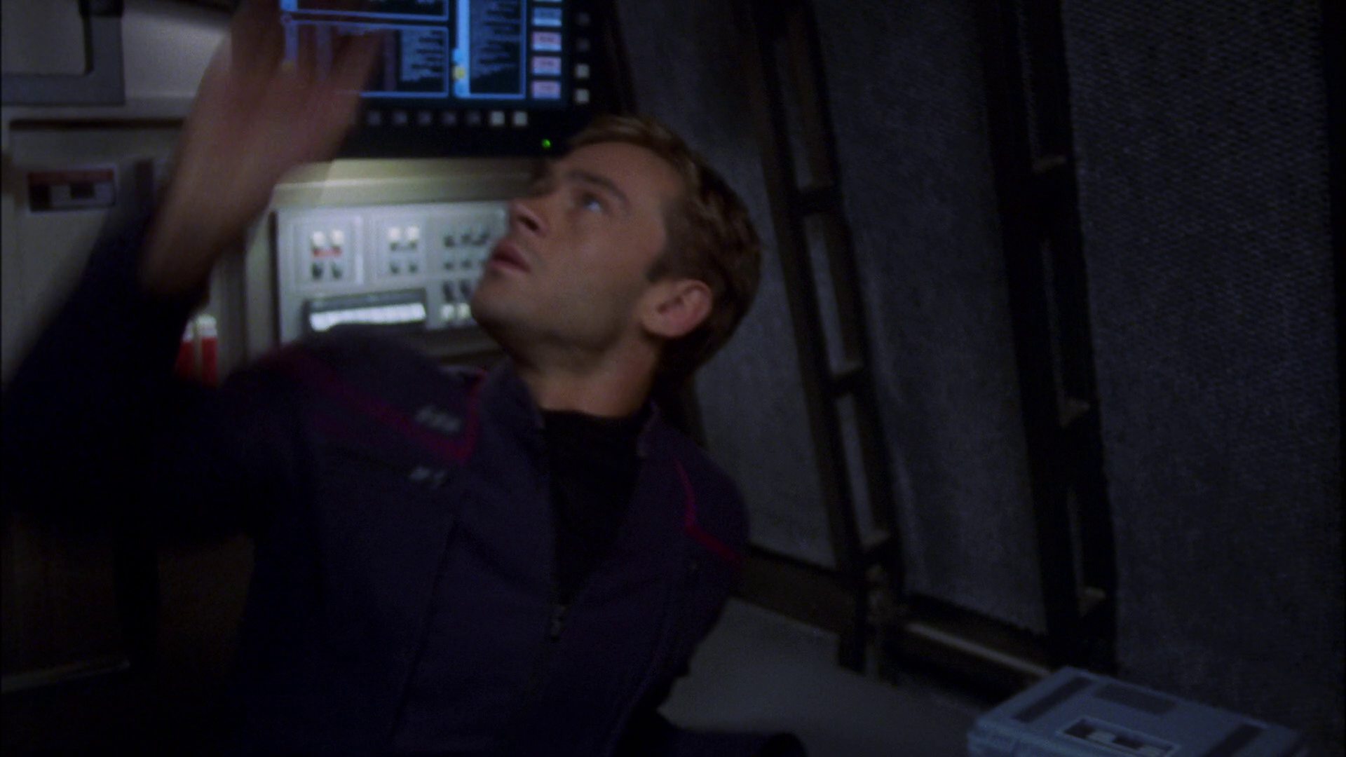extant_StarTrek_ENT_1x16-ShuttlepodOne_1636.jpg