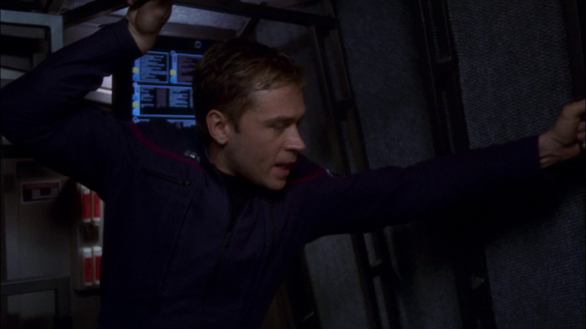 extant_StarTrek_ENT_1x16-ShuttlepodOne_1642.jpg