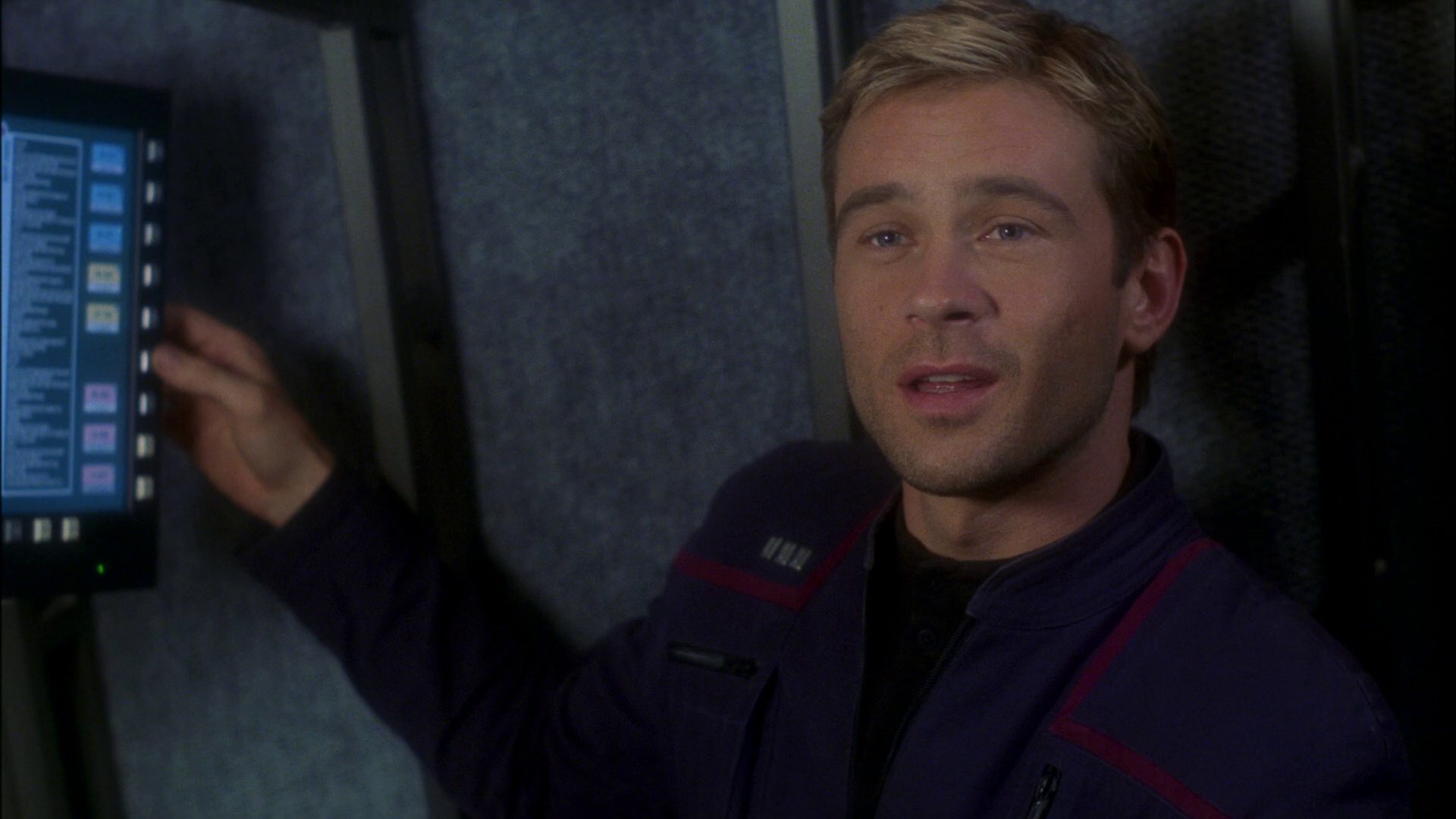 extant_StarTrek_ENT_1x16-ShuttlepodOne_1926.jpg