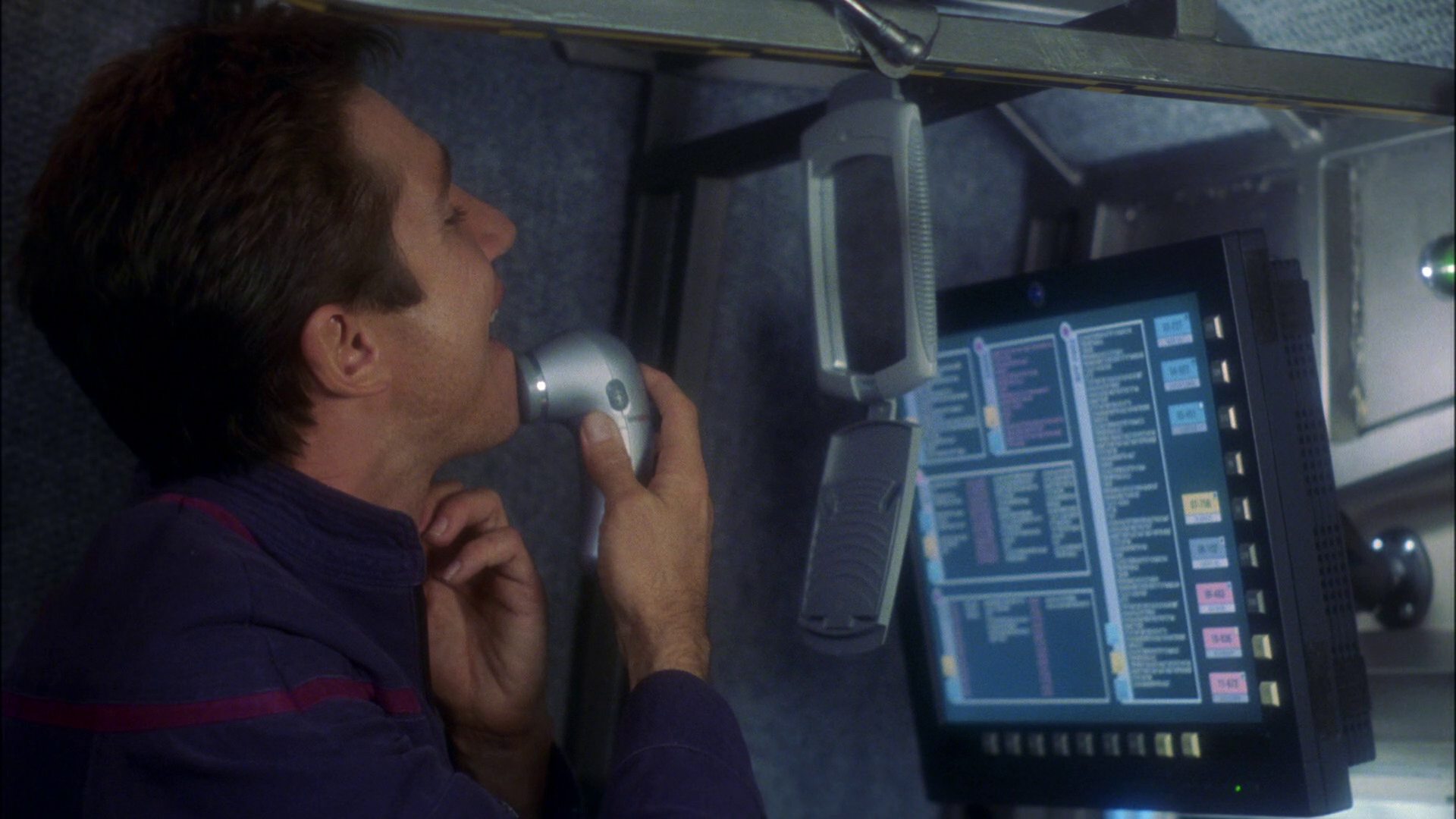 extant_StarTrek_ENT_1x16-ShuttlepodOne_2033.jpg