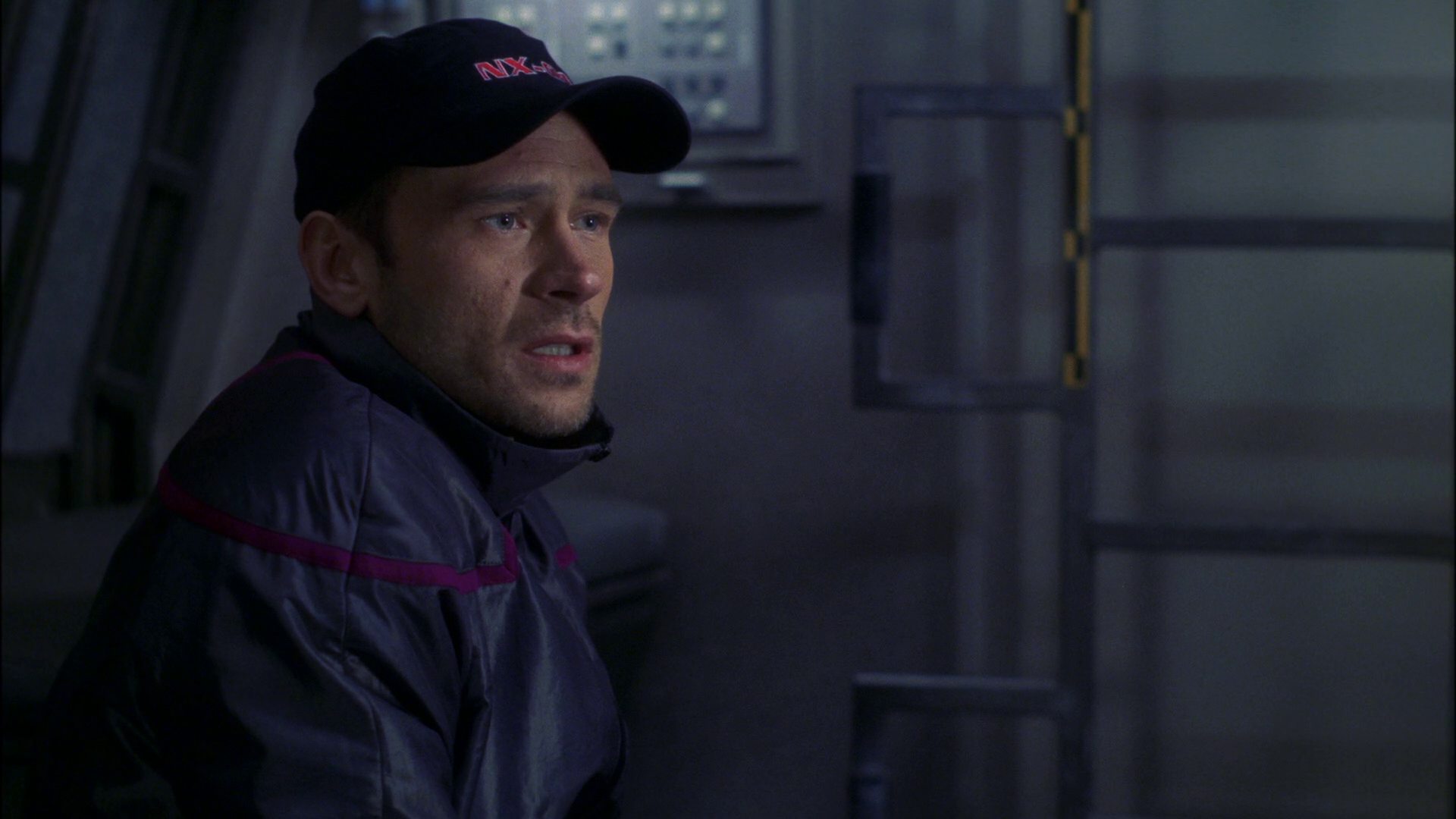 extant_StarTrek_ENT_1x16-ShuttlepodOne_2315.jpg