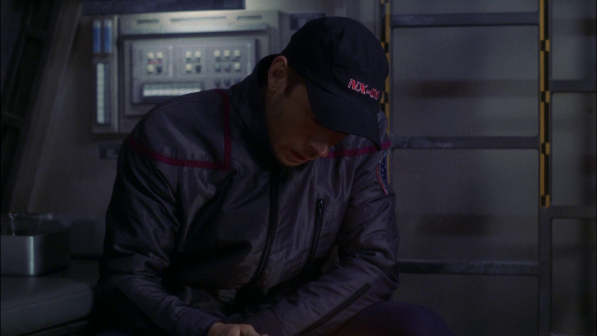extant_StarTrek_ENT_1x16-ShuttlepodOne_2505.jpg