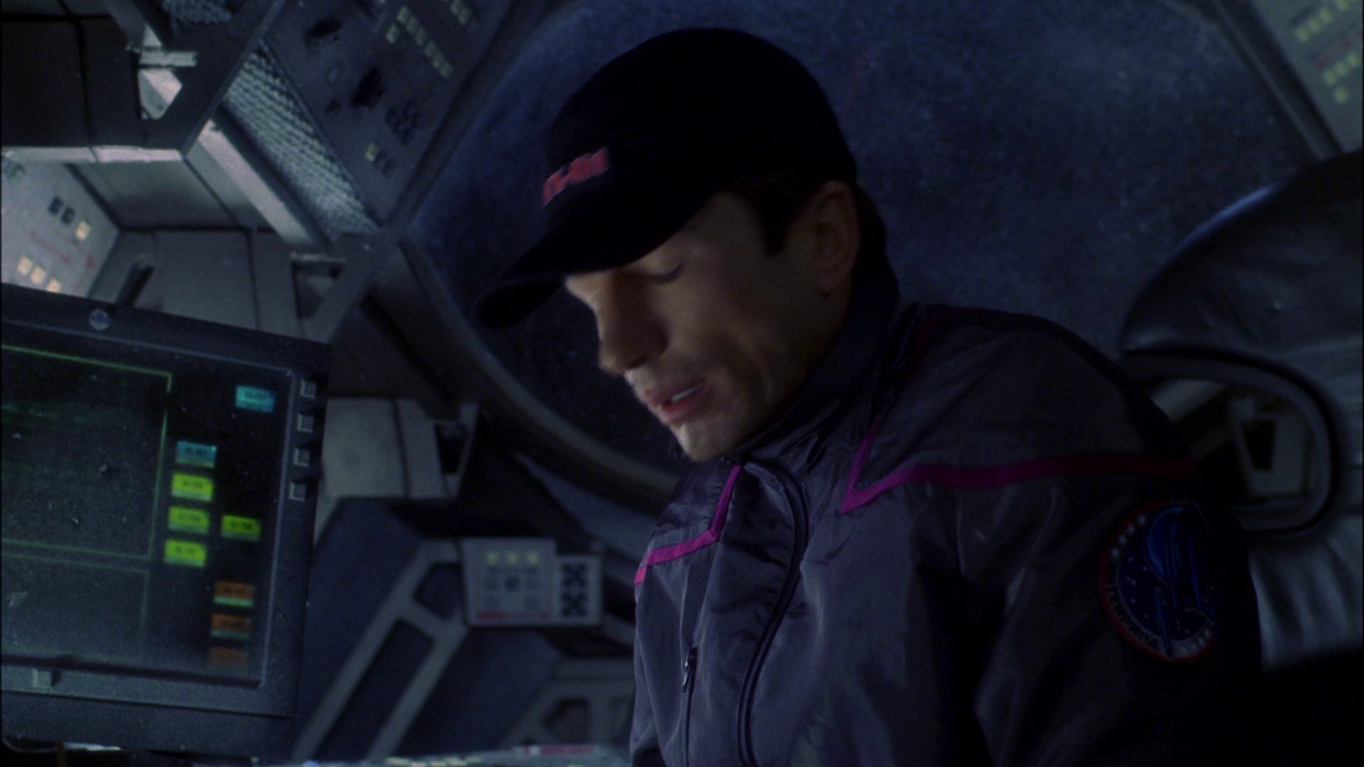 extant_StarTrek_ENT_1x16-ShuttlepodOne_2509.jpg