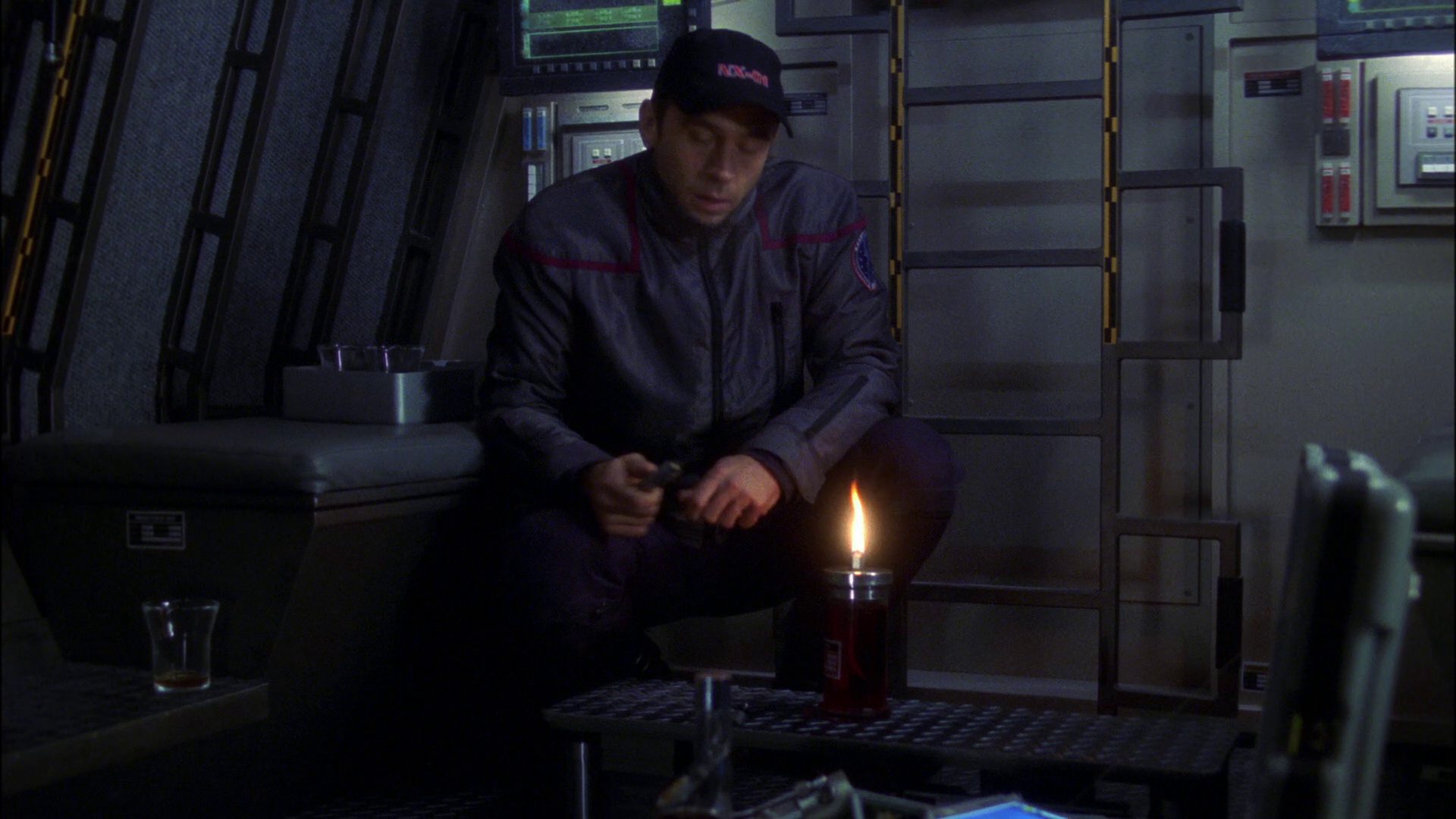 extant_StarTrek_ENT_1x16-ShuttlepodOne_2510.jpg