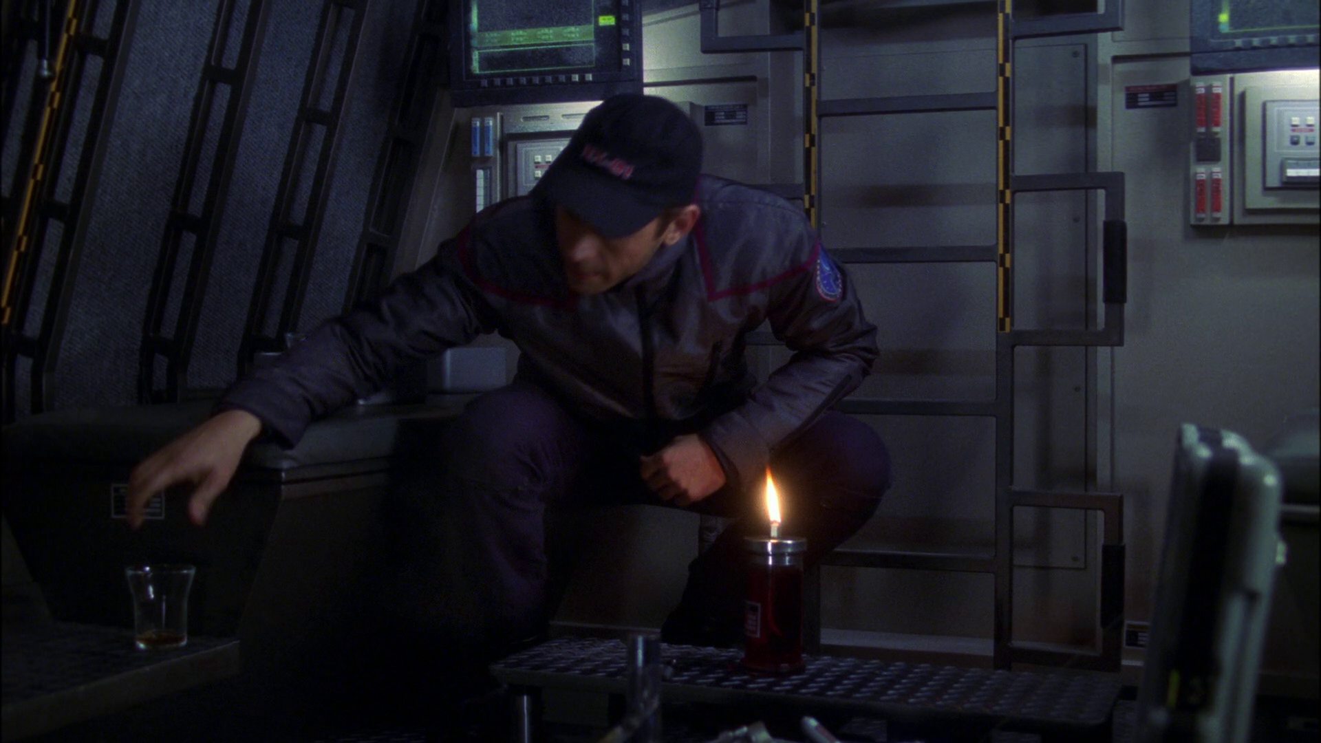 extant_StarTrek_ENT_1x16-ShuttlepodOne_2516.jpg