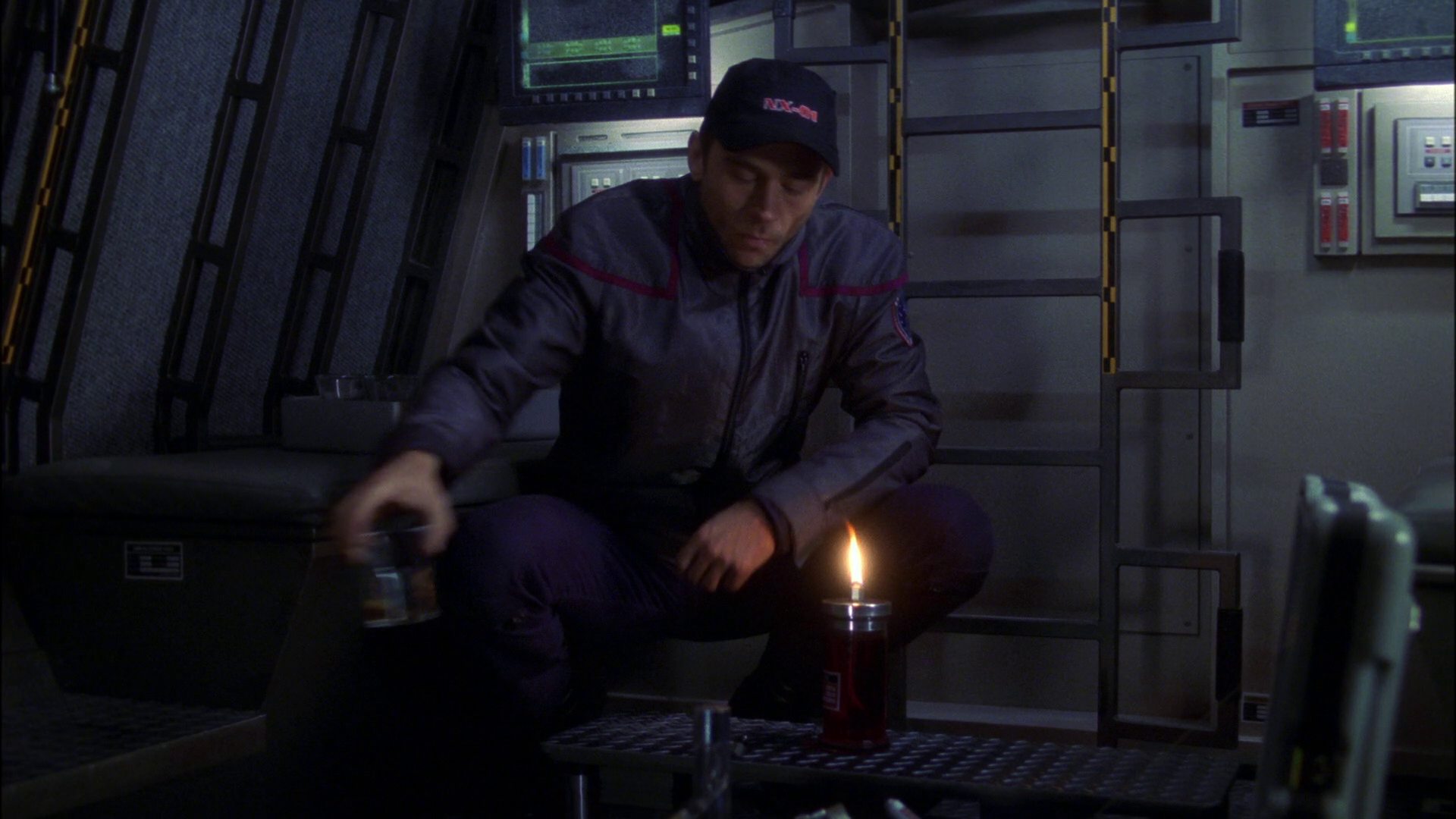 extant_StarTrek_ENT_1x16-ShuttlepodOne_2518.jpg