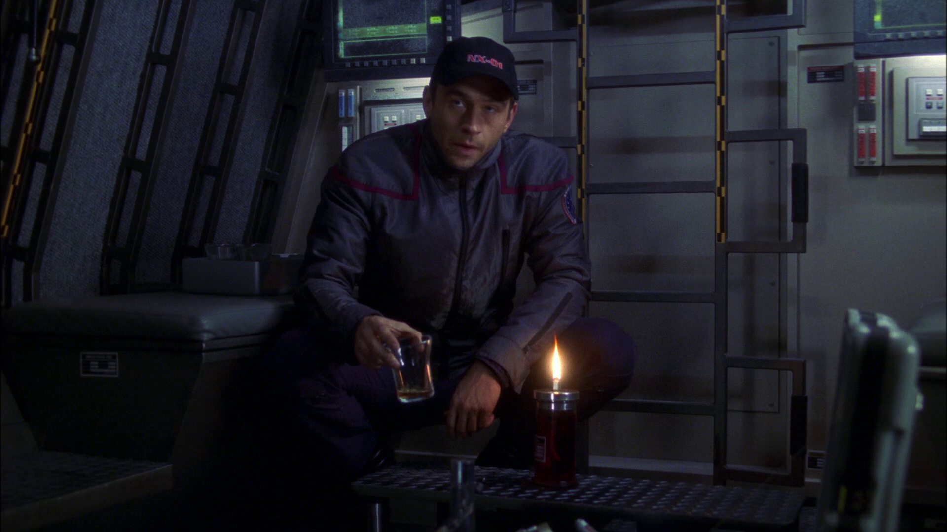 extant_StarTrek_ENT_1x16-ShuttlepodOne_2520.jpg