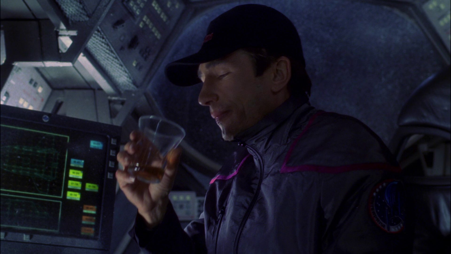 extant_StarTrek_ENT_1x16-ShuttlepodOne_2544.jpg