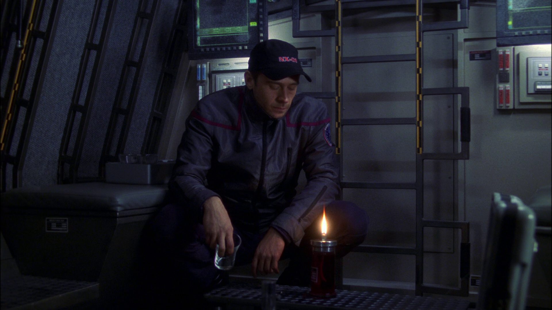 extant_StarTrek_ENT_1x16-ShuttlepodOne_2567.jpg