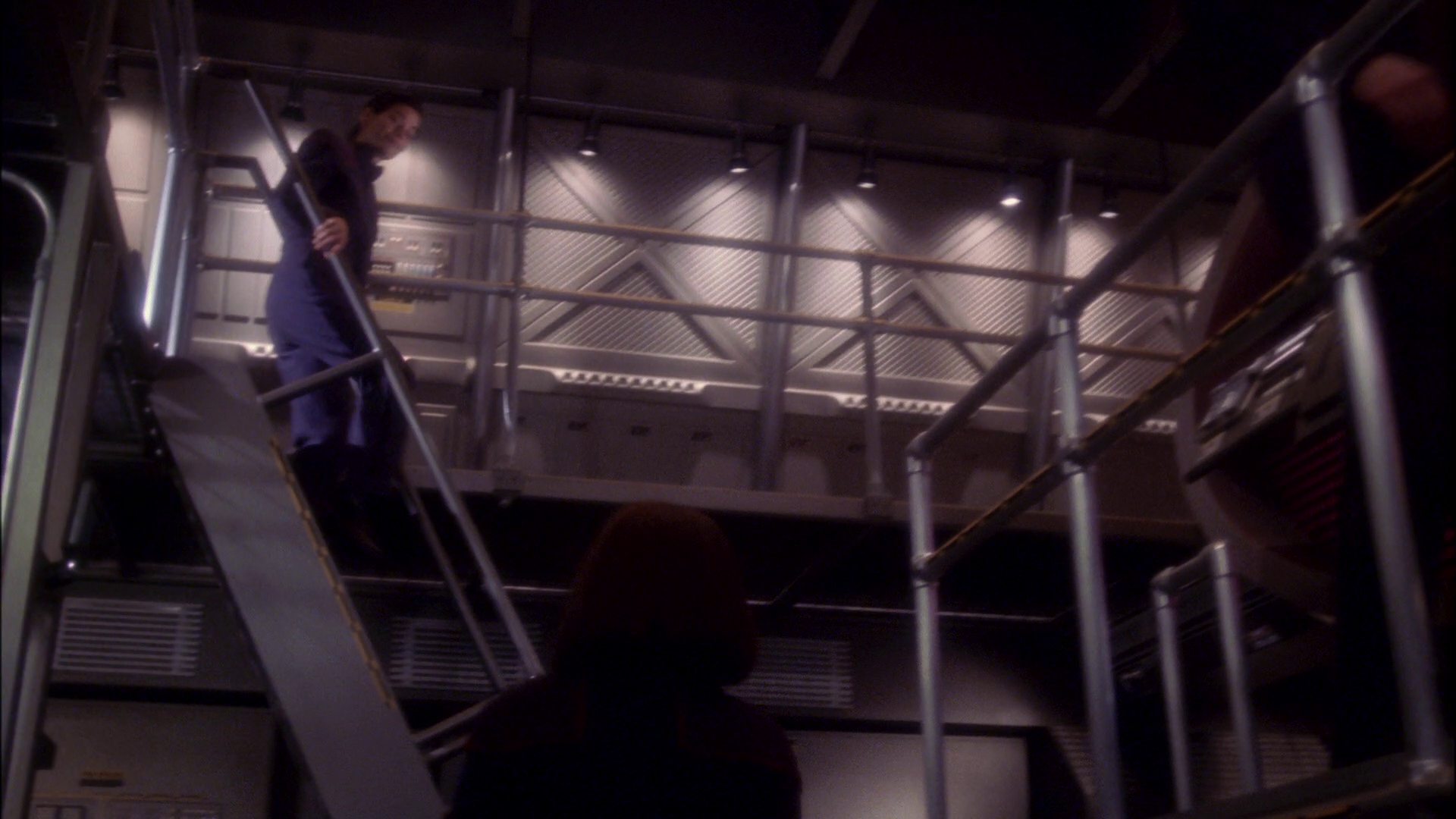 extant_StarTrek_ENT_1x17-Fusion_0536.jpg