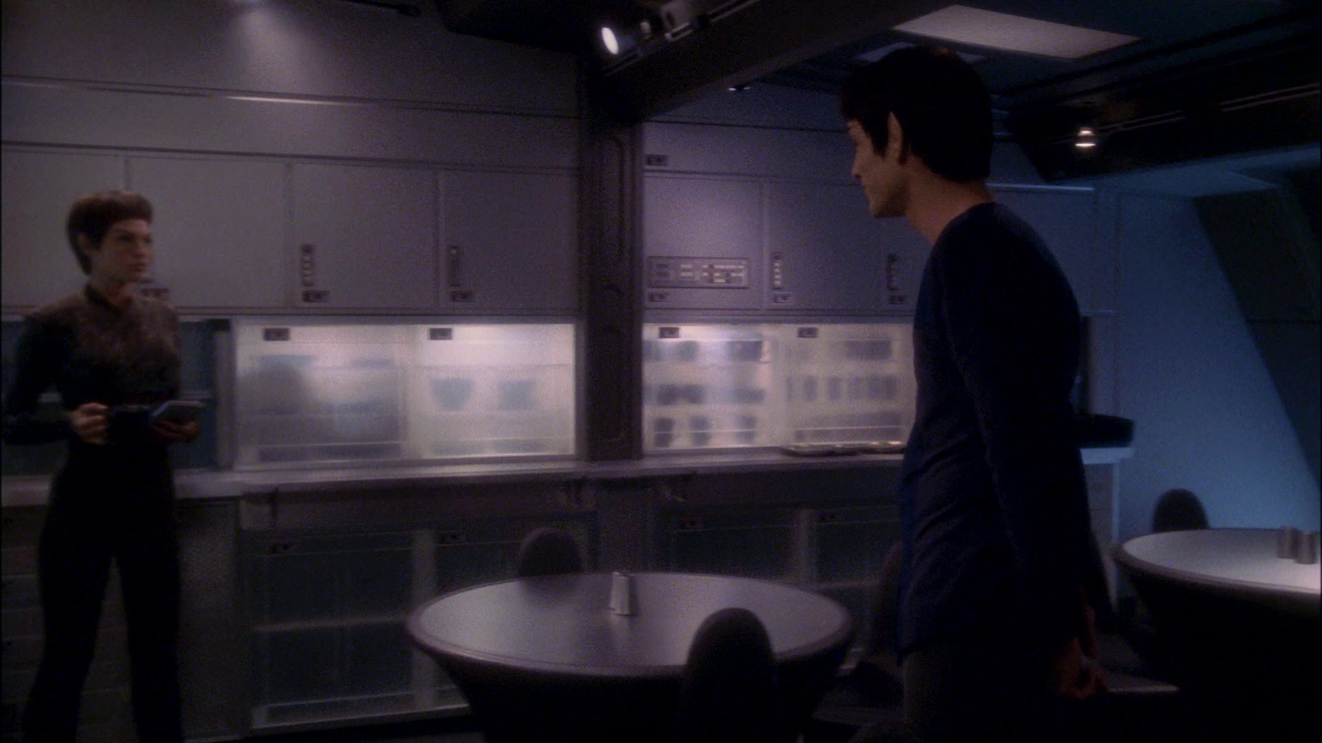extant_StarTrek_ENT_1x17-Fusion_0806.jpg
