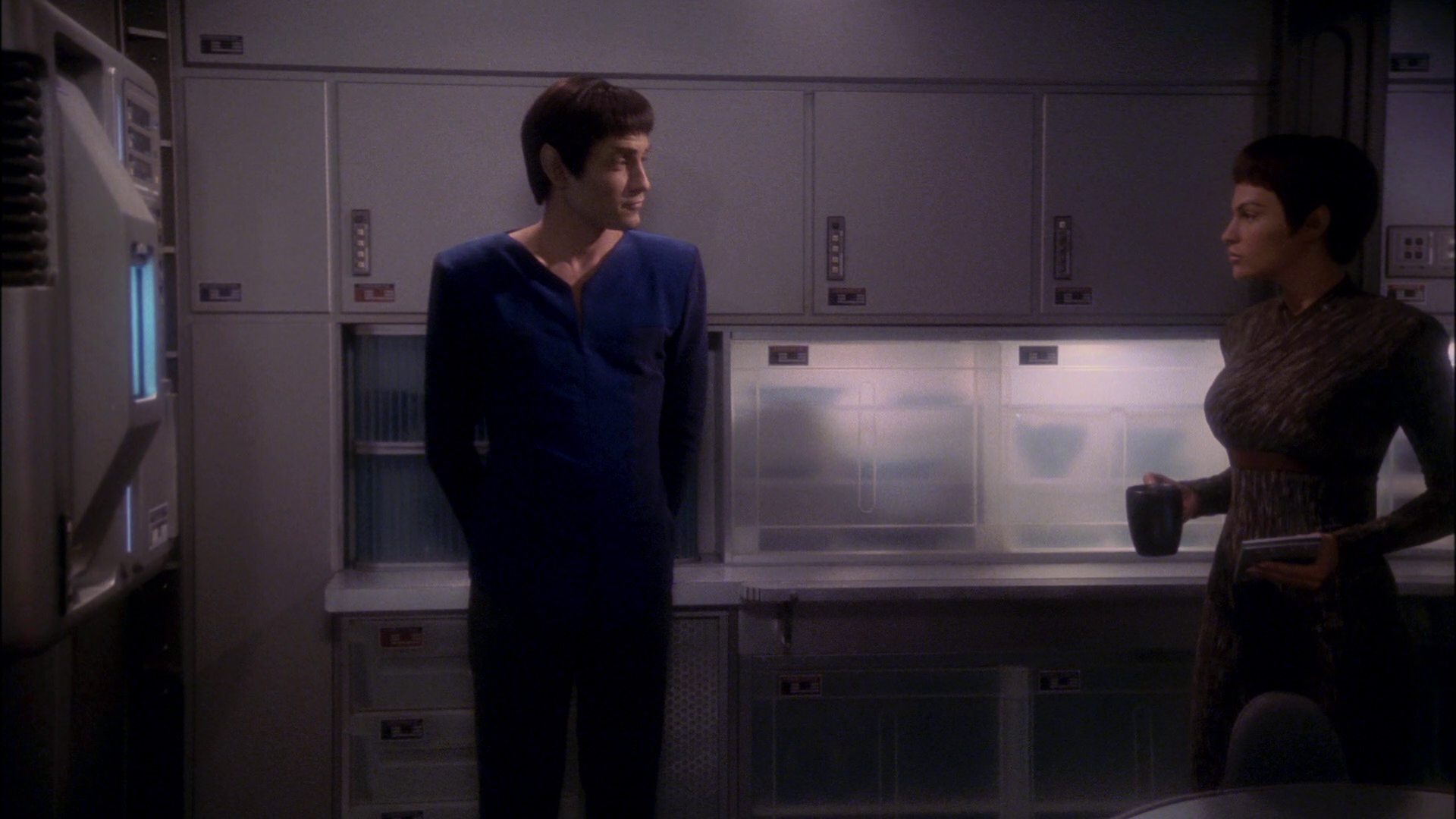 extant_StarTrek_ENT_1x17-Fusion_0823.jpg