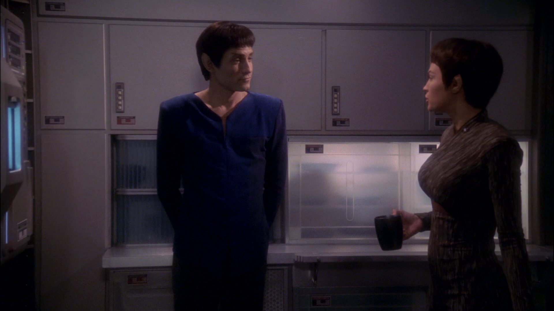 extant_StarTrek_ENT_1x17-Fusion_0828.jpg