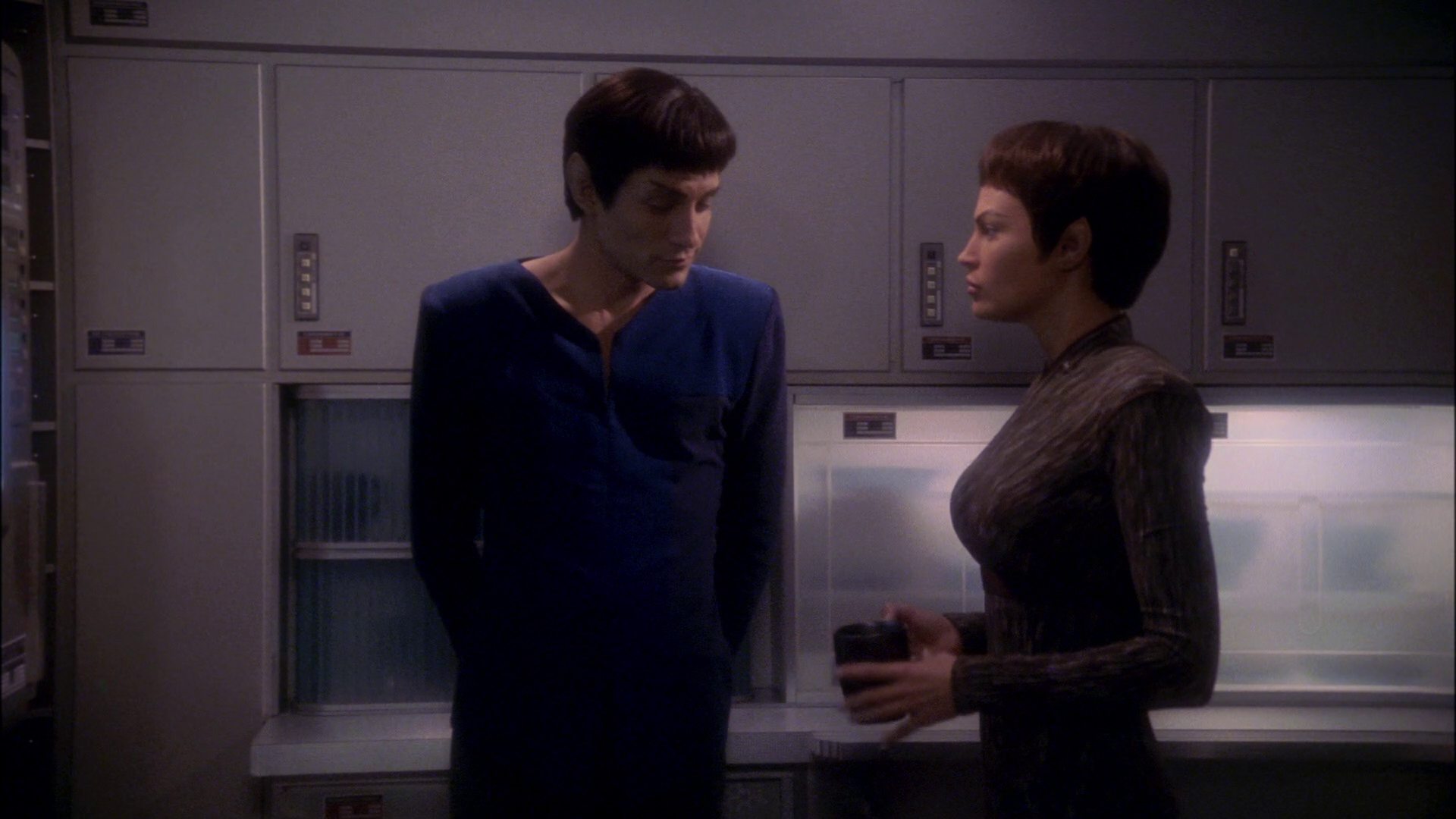 extant_StarTrek_ENT_1x17-Fusion_0831.jpg