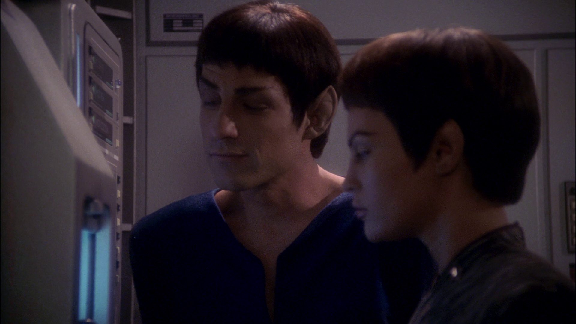 extant_StarTrek_ENT_1x17-Fusion_0870.jpg