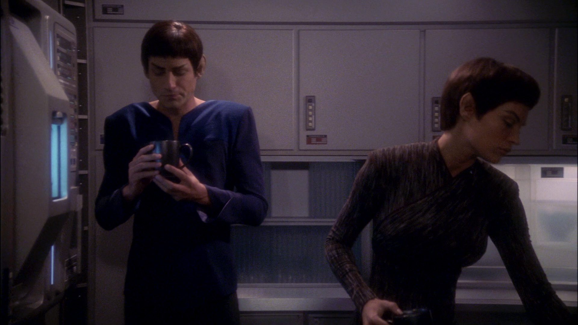 extant_StarTrek_ENT_1x17-Fusion_0883.jpg