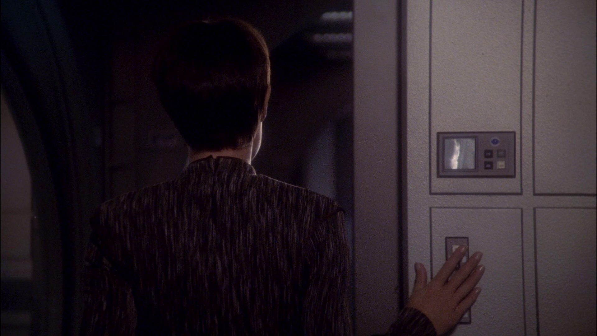 extant_StarTrek_ENT_1x17-Fusion_0923.jpg