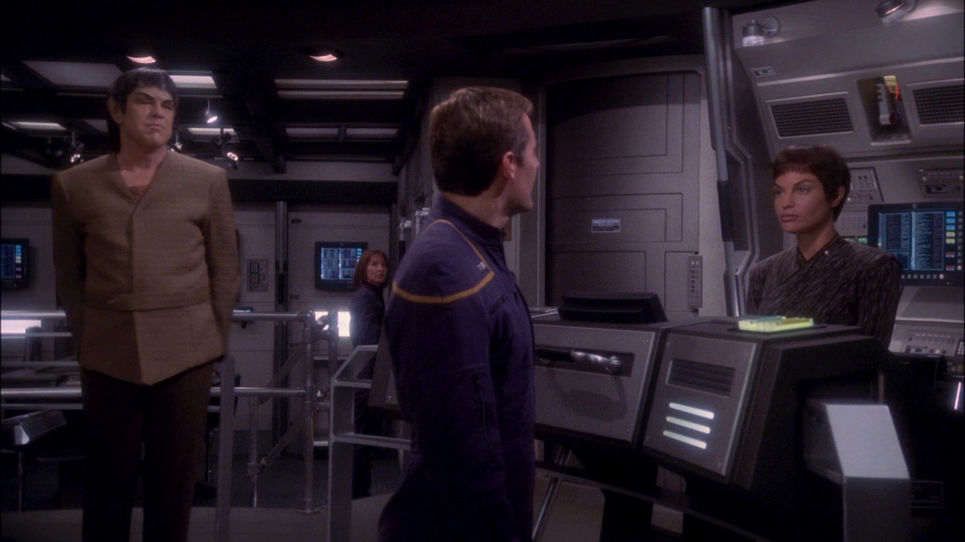 extant_StarTrek_ENT_1x17-Fusion_1142.jpg