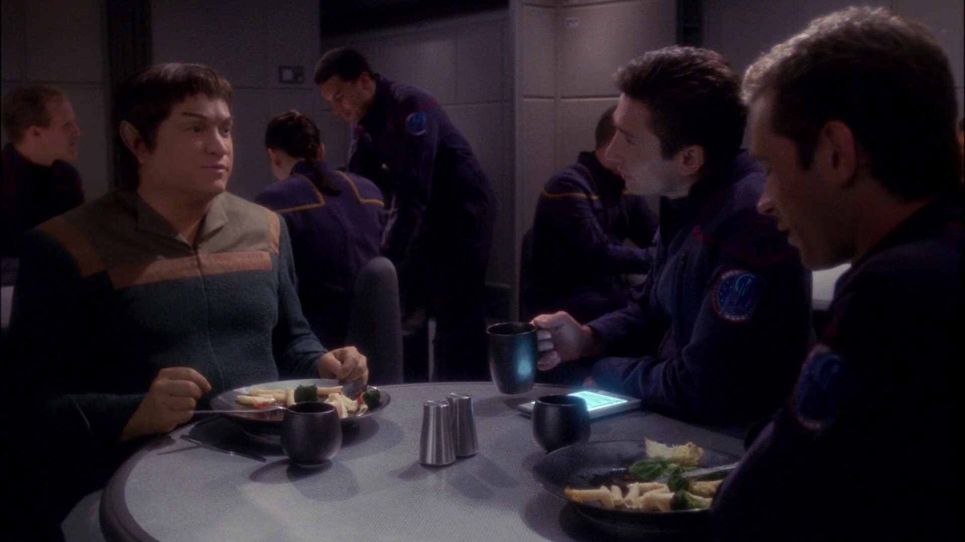 extant_StarTrek_ENT_1x17-Fusion_1475.jpg