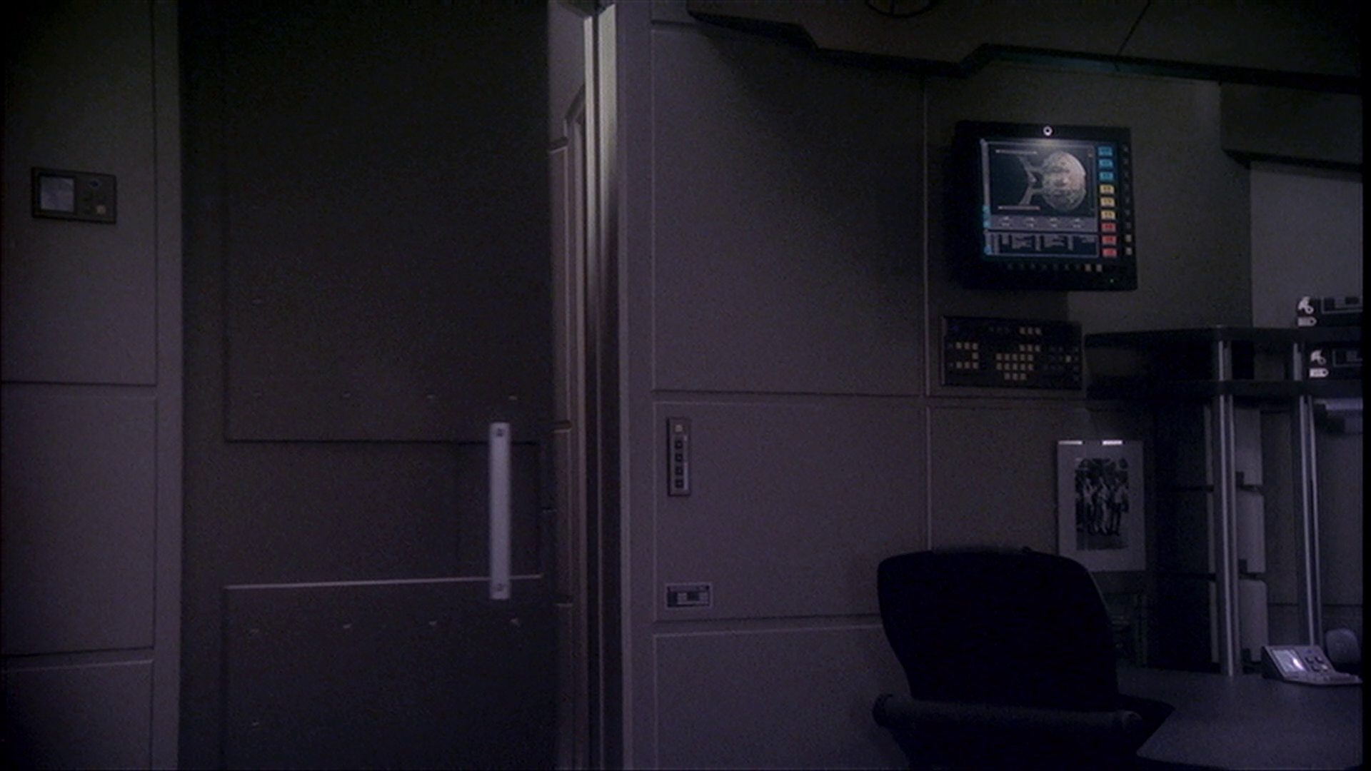 extant_StarTrek_ENT_1x17-Fusion_1548.jpg