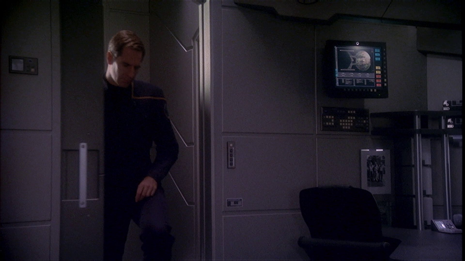 extant_StarTrek_ENT_1x17-Fusion_1549.jpg