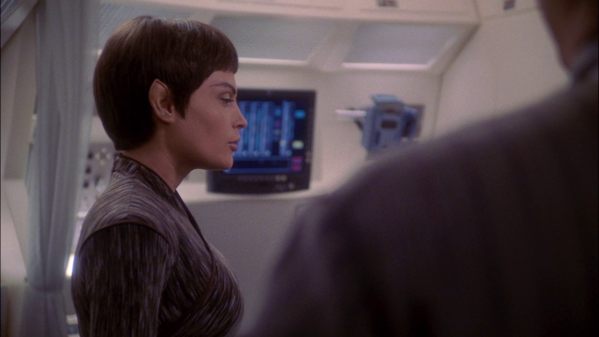 extant_StarTrek_ENT_1x17-Fusion_1861.jpg