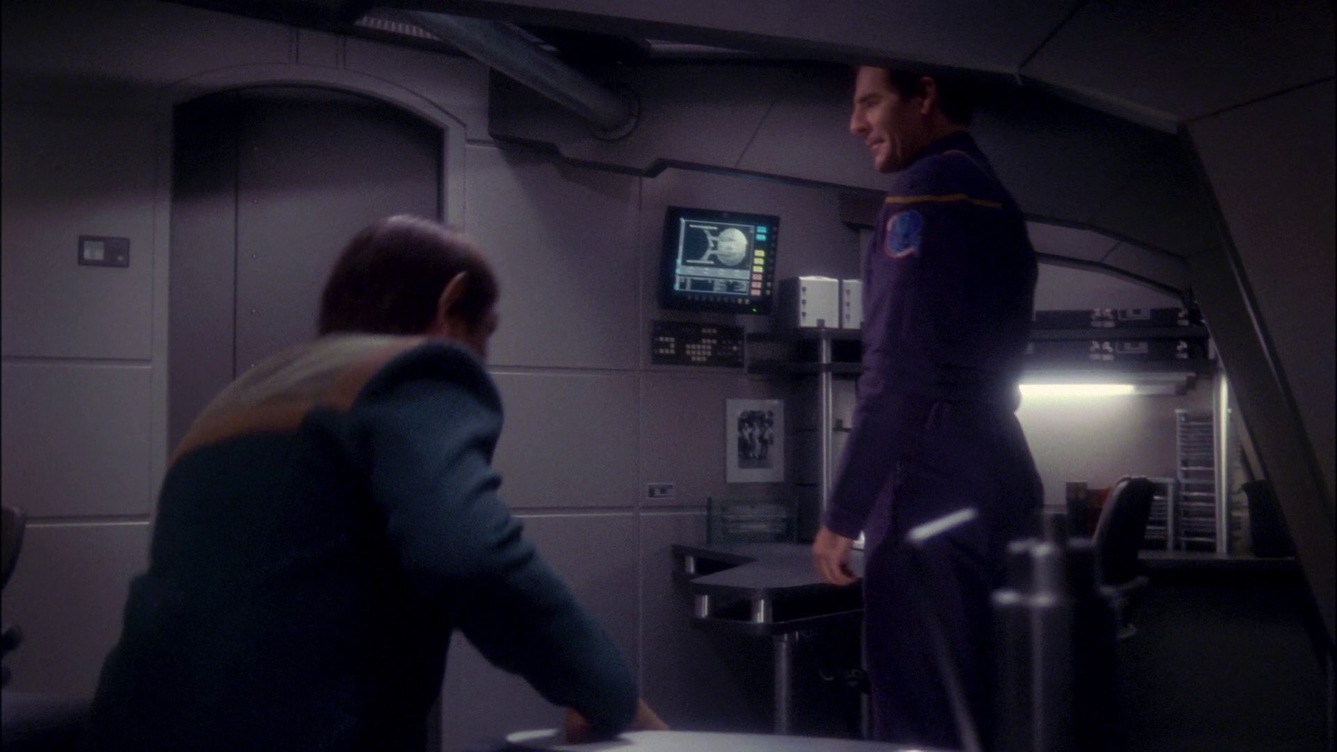 extant_StarTrek_ENT_1x17-Fusion_2010.jpg