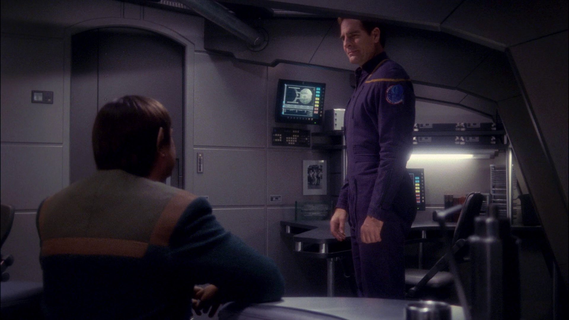 extant_StarTrek_ENT_1x17-Fusion_2012.jpg