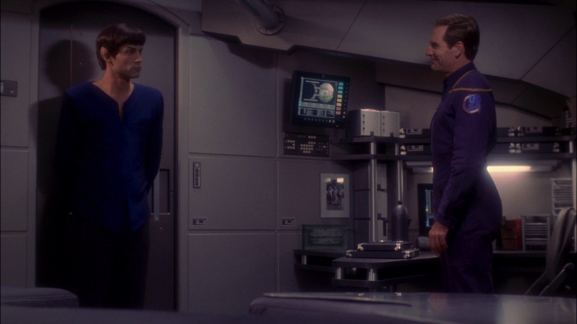 extant_StarTrek_ENT_1x17-Fusion_3157.jpg
