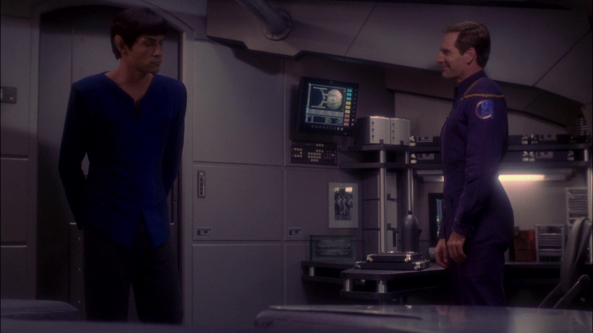 extant_StarTrek_ENT_1x17-Fusion_3159.jpg