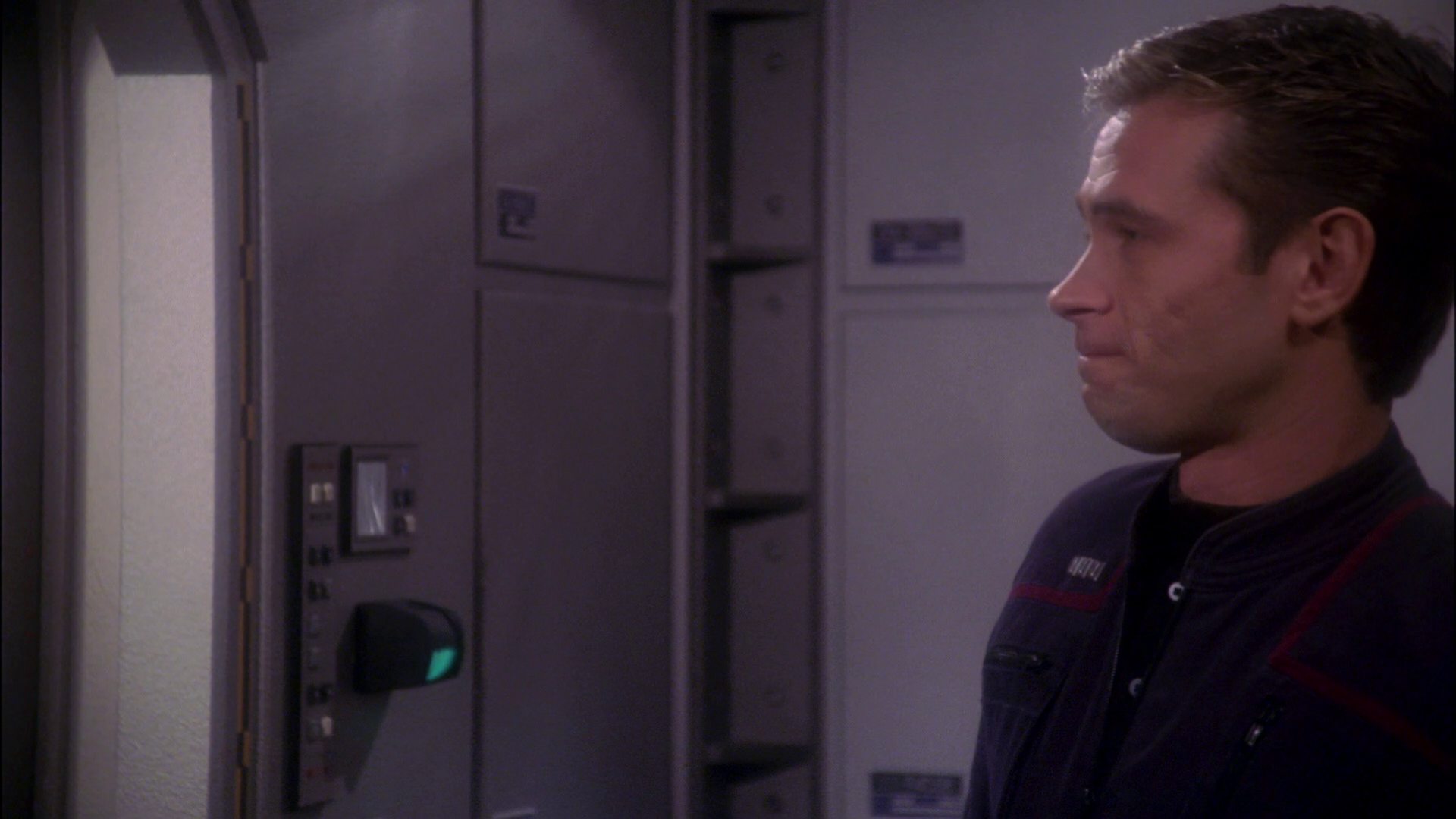 extant_StarTrek_ENT_1x17-Fusion_3496.jpg