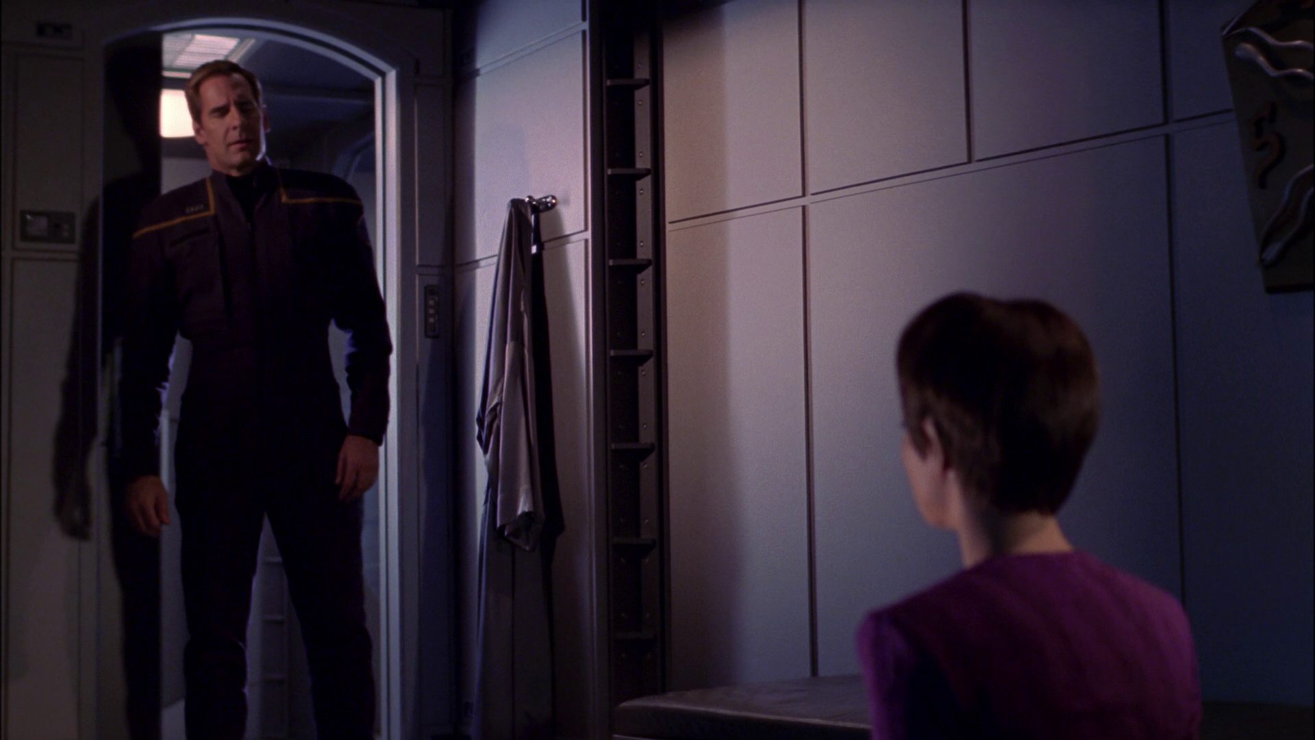 extant_StarTrek_ENT_1x17-Fusion_3538.jpg