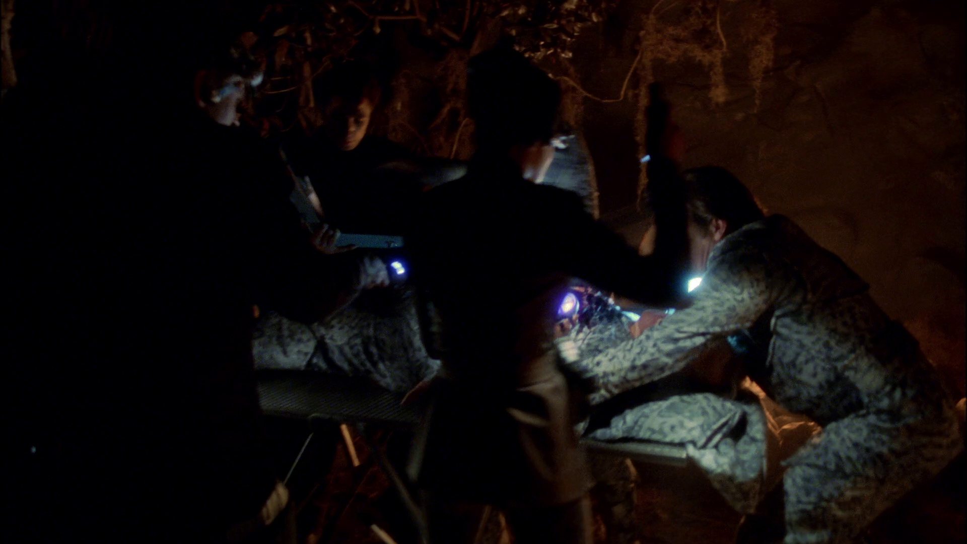 extant_StarTrek_ENT_1x18-RoguePlanet_2107.jpg