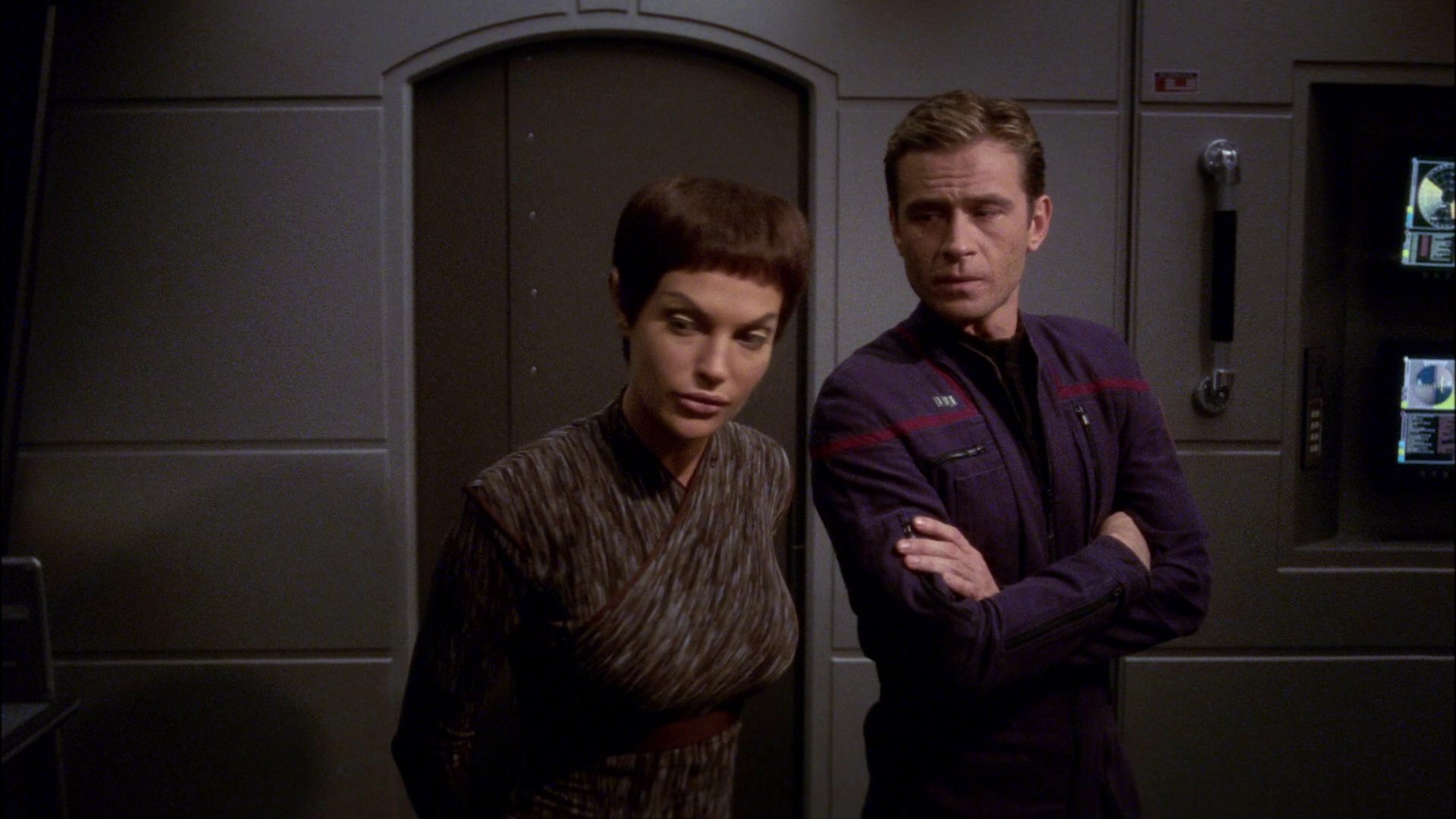 extant_StarTrek_ENT_1x18-RoguePlanet_3058.jpg
