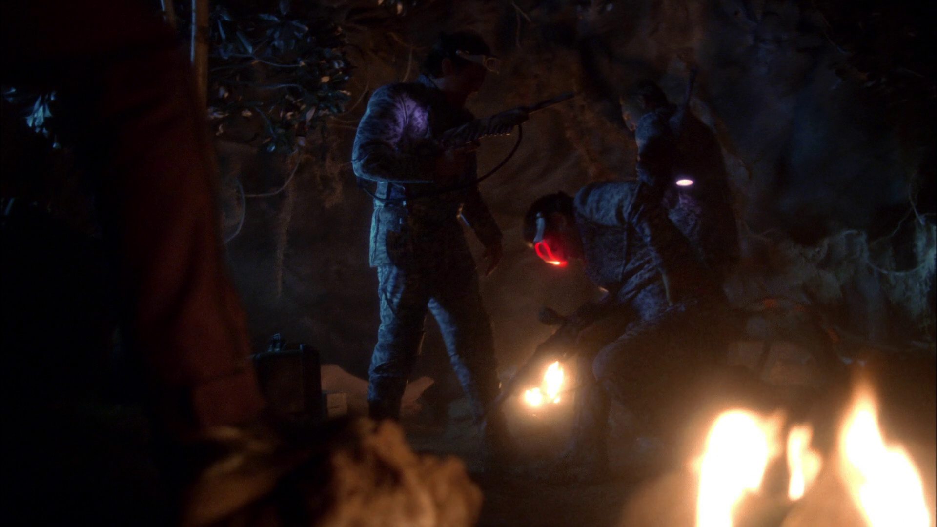 extant_StarTrek_ENT_1x18-RoguePlanet_3447.jpg