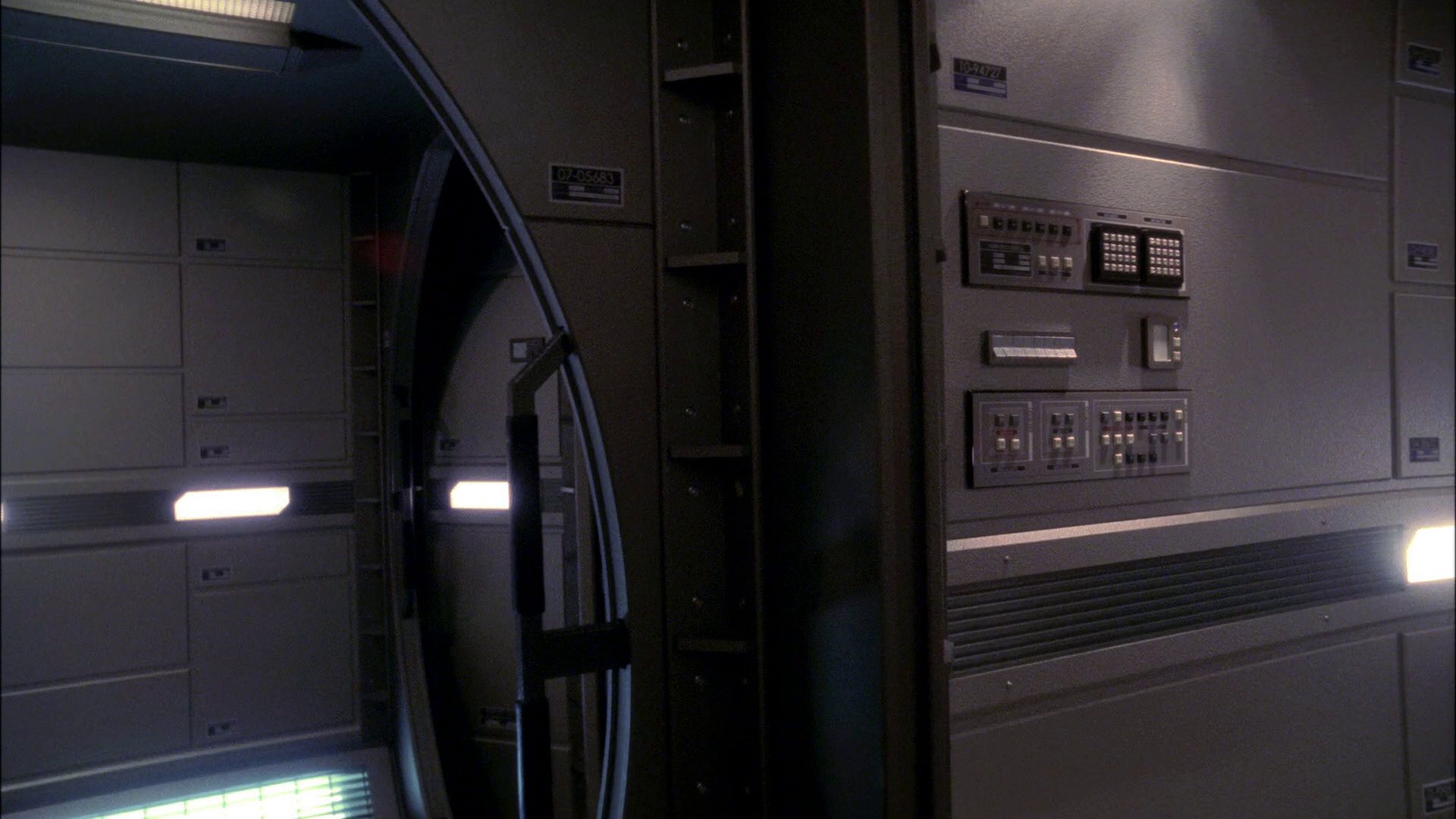 extant_StarTrek_ENT_1x19-Acquisition_0197.jpg