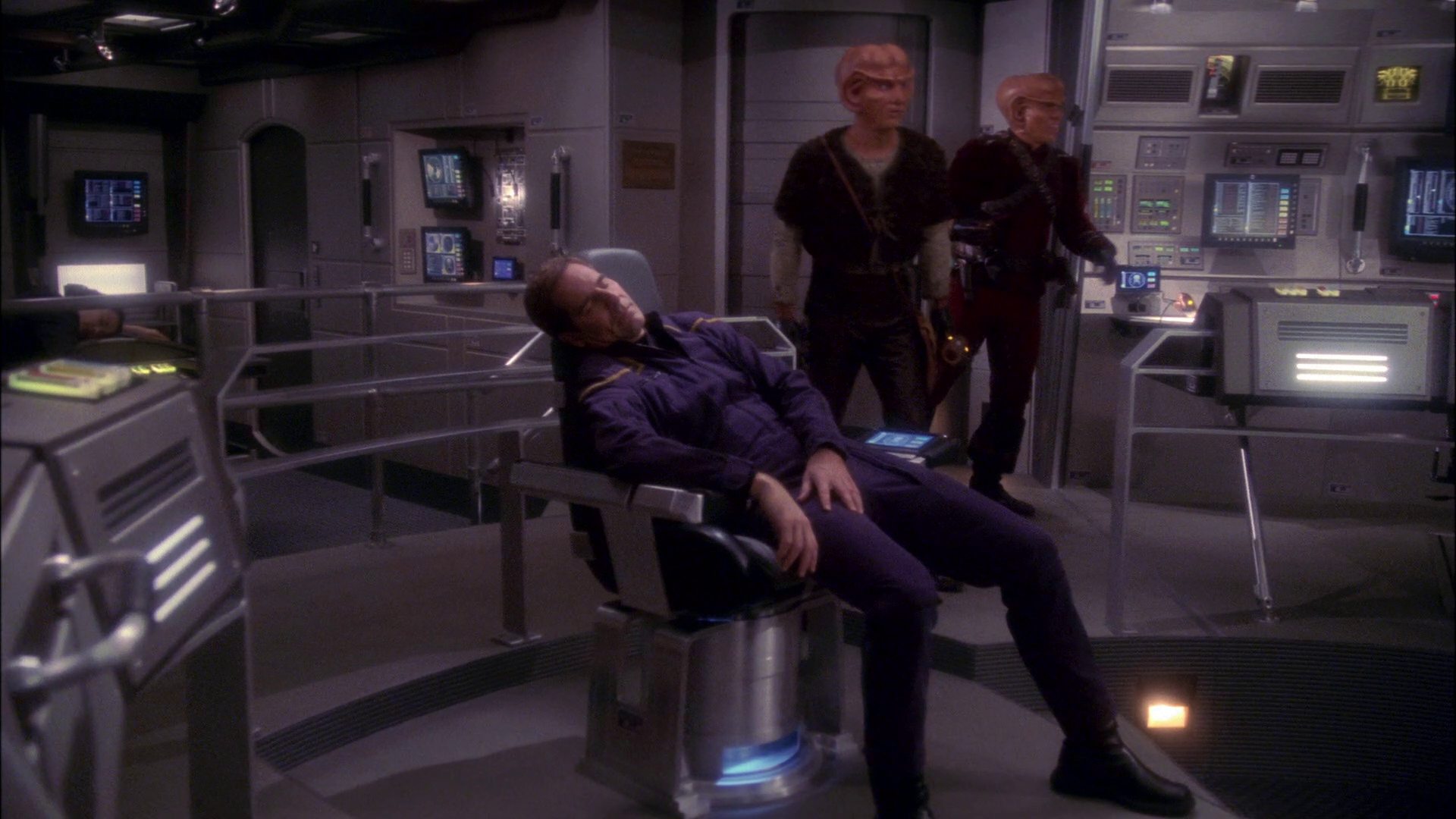 extant_StarTrek_ENT_1x19-Acquisition_0415.jpg
