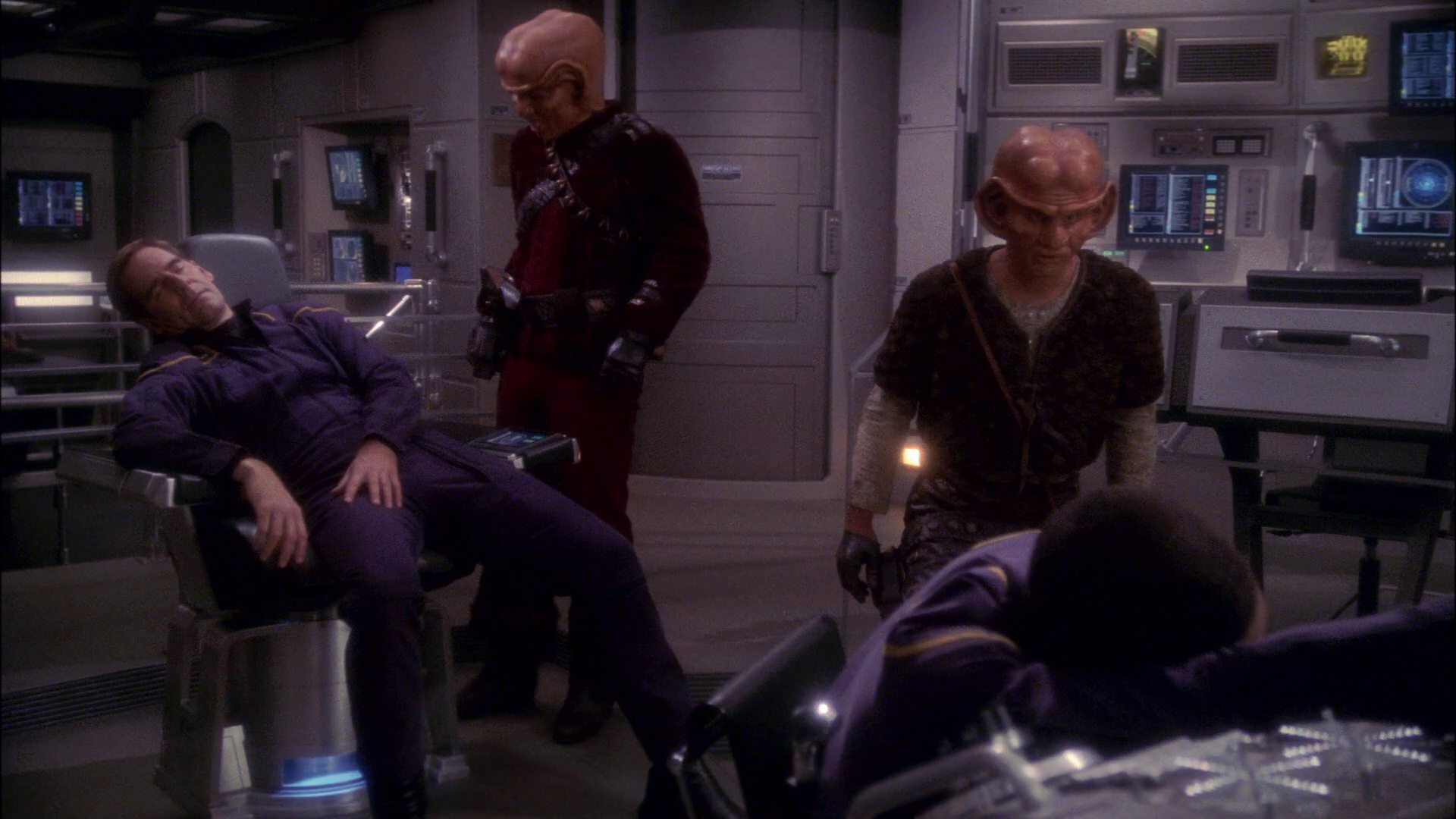 extant_StarTrek_ENT_1x19-Acquisition_0424.jpg