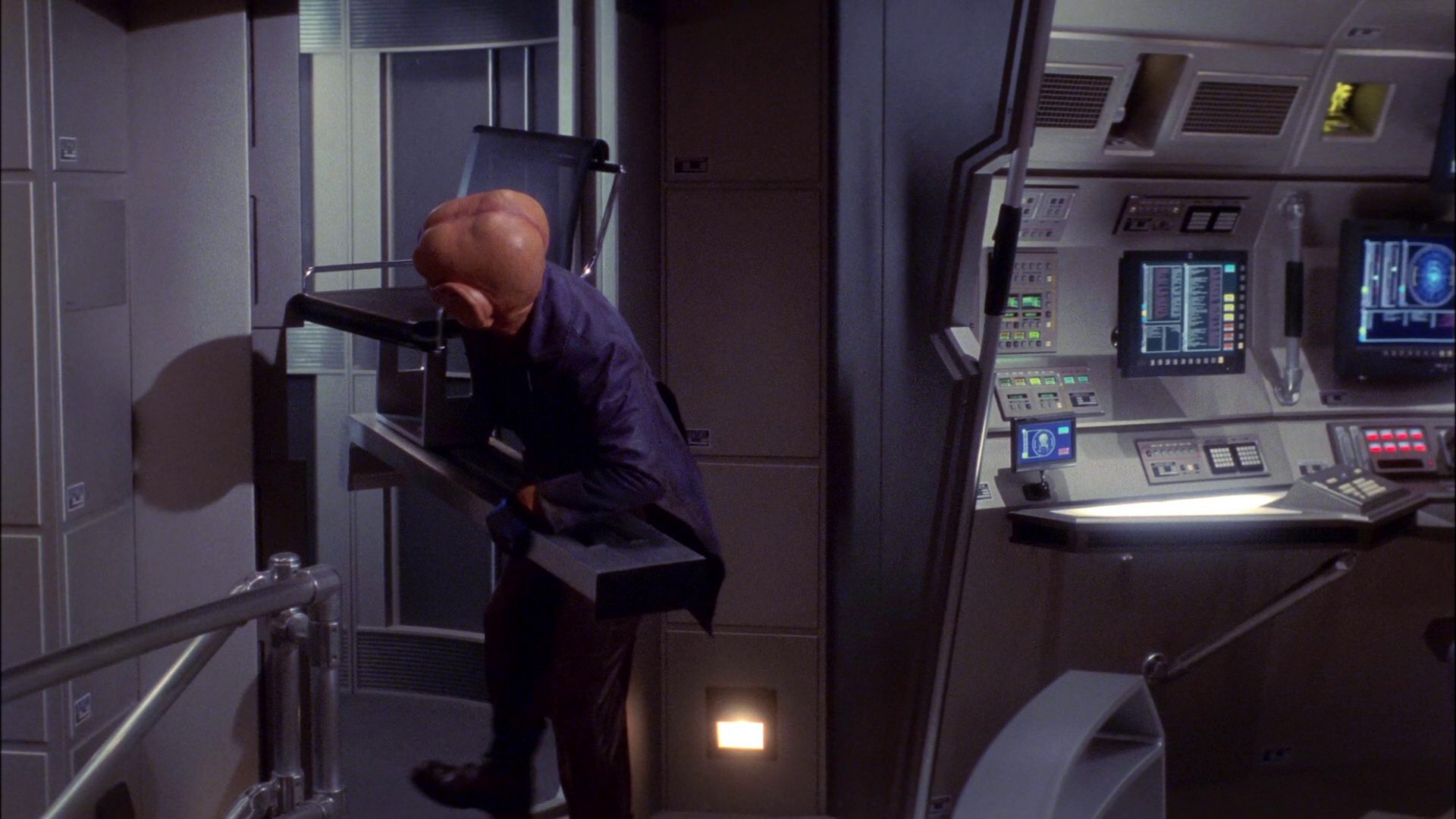 extant_StarTrek_ENT_1x19-Acquisition_0790.jpg