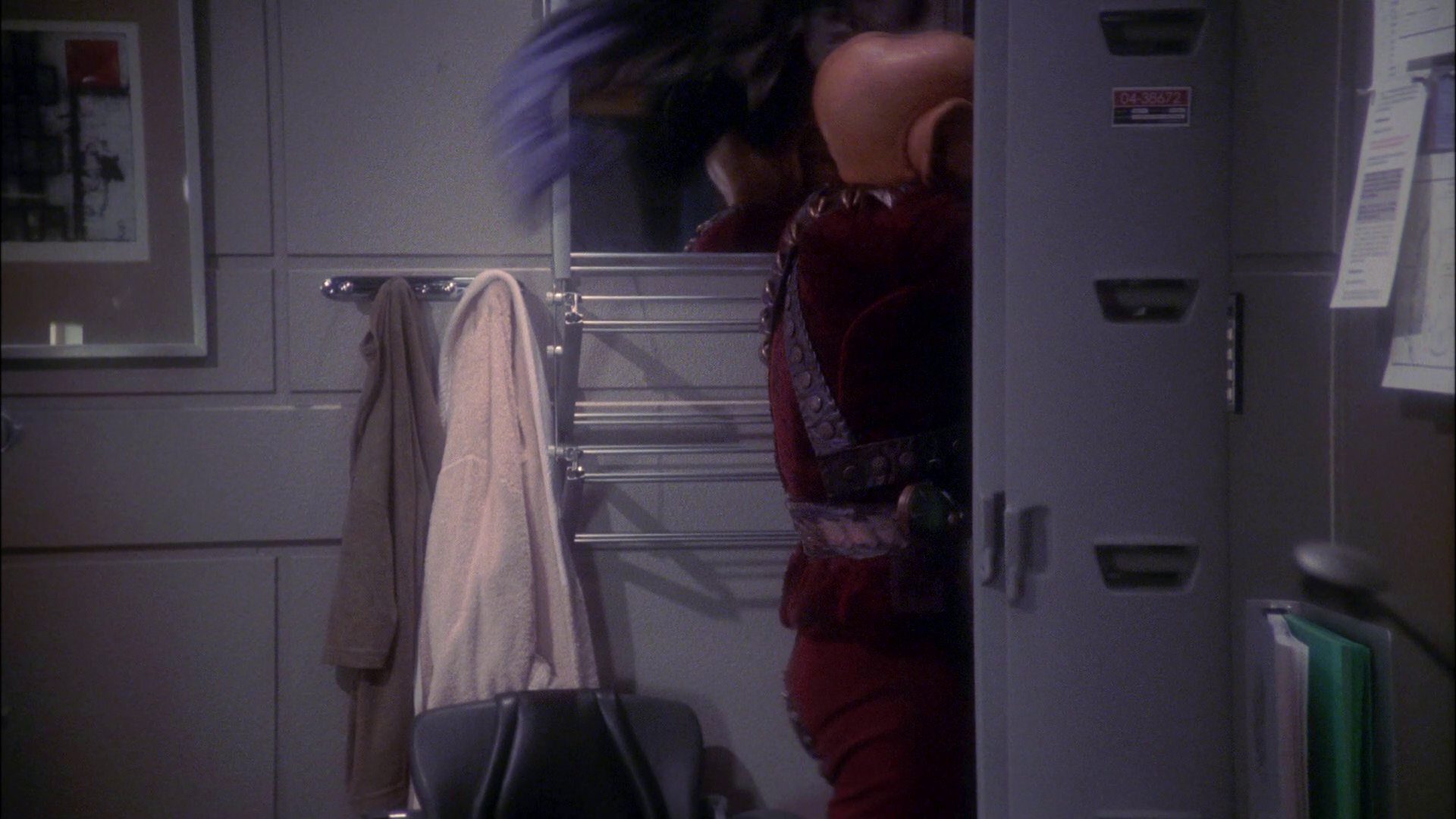 extant_StarTrek_ENT_1x19-Acquisition_0824.jpg