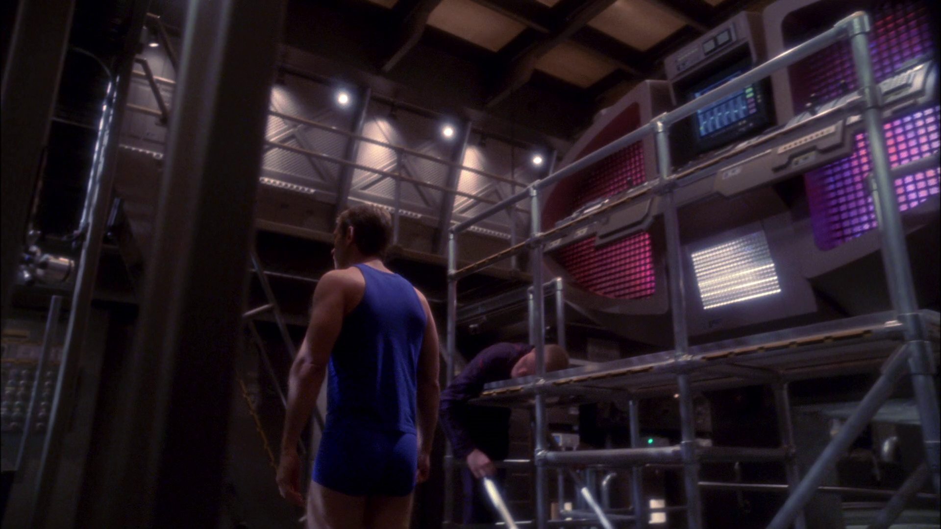 extant_StarTrek_ENT_1x19-Acquisition_0912.jpg