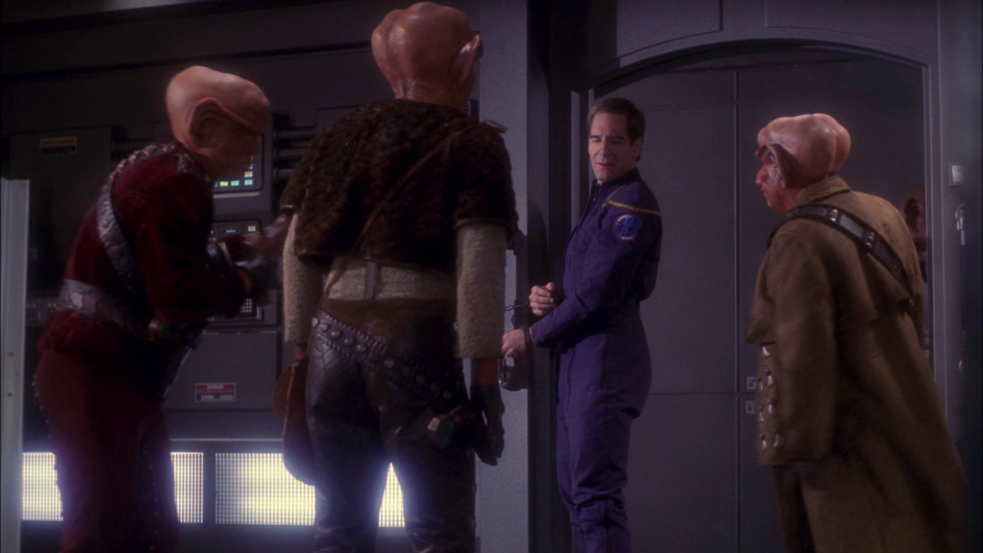 extant_StarTrek_ENT_1x19-Acquisition_1236.jpg