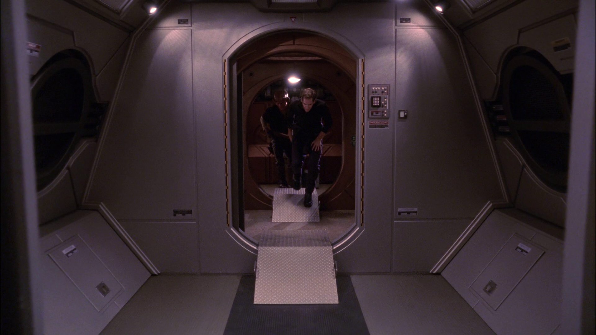 extant_StarTrek_ENT_1x19-Acquisition_1394.jpg