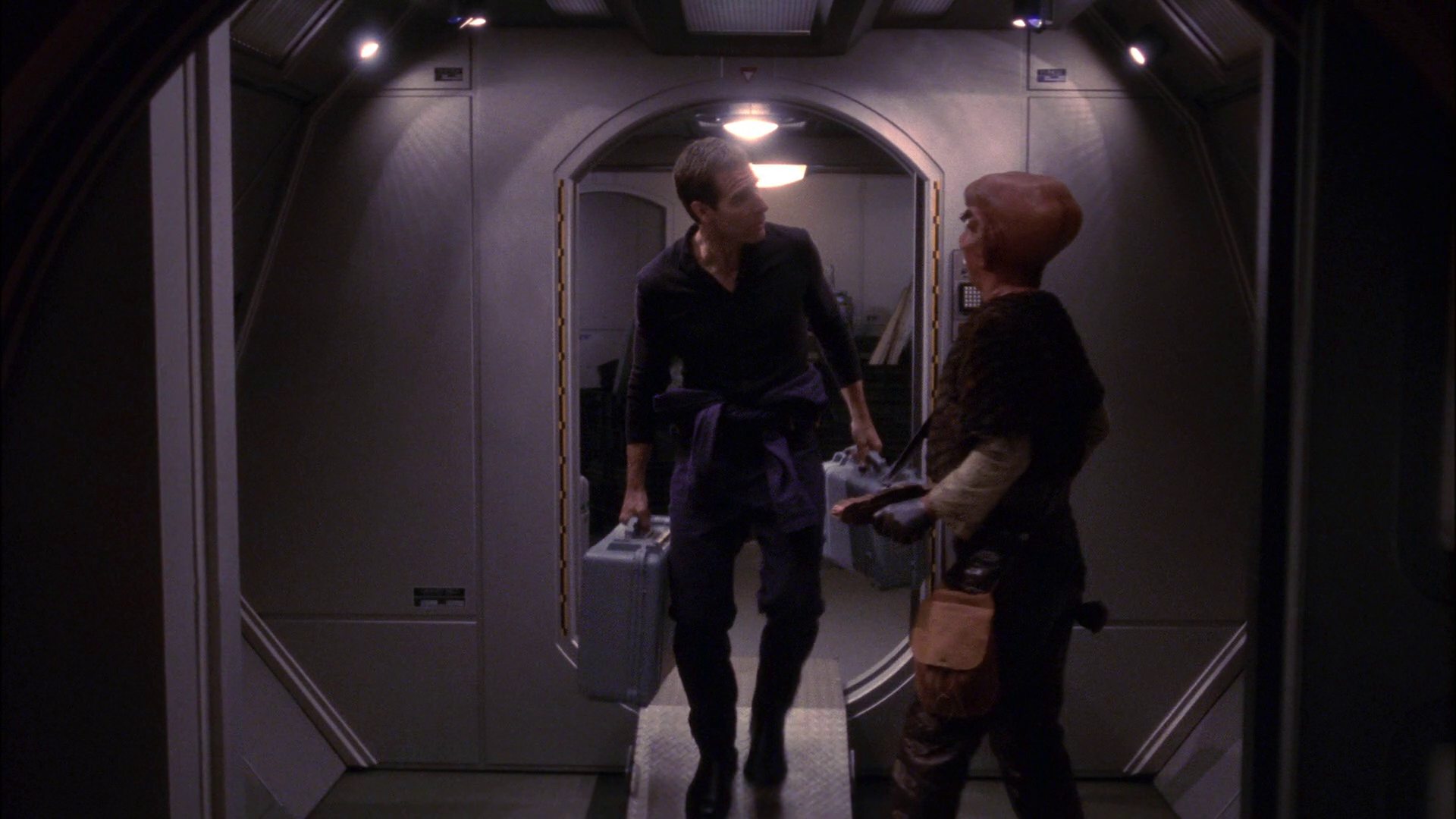 extant_StarTrek_ENT_1x19-Acquisition_1416.jpg
