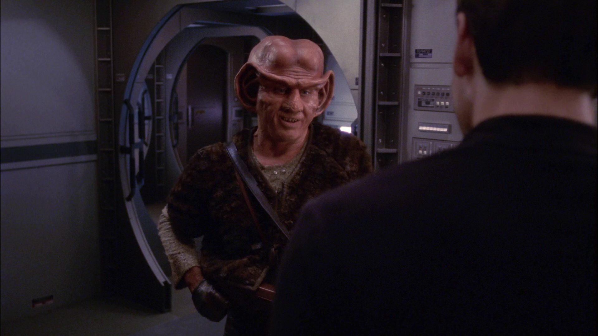 extant_StarTrek_ENT_1x19-Acquisition_1463.jpg