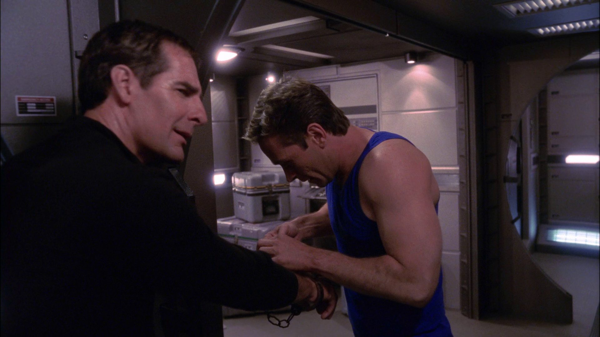 extant_StarTrek_ENT_1x19-Acquisition_1535.jpg
