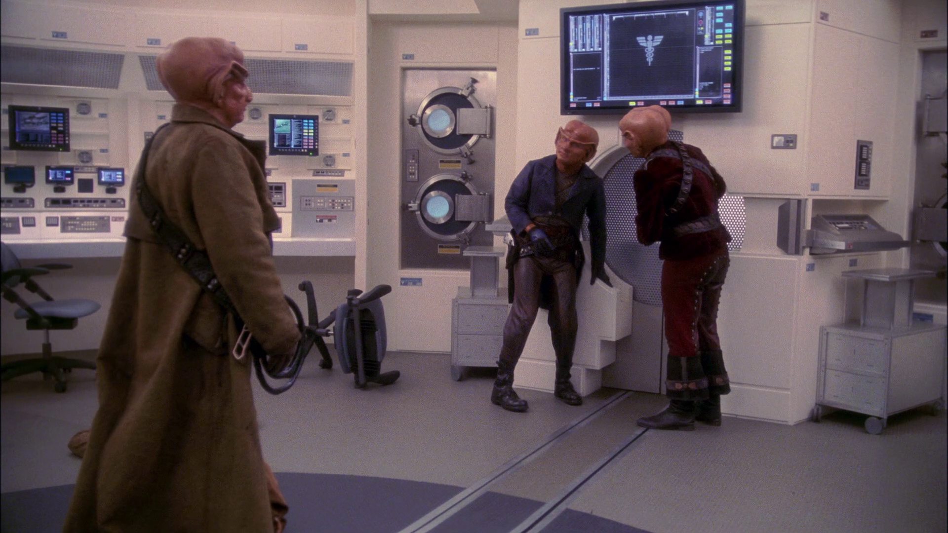 extant_StarTrek_ENT_1x19-Acquisition_1874.jpg