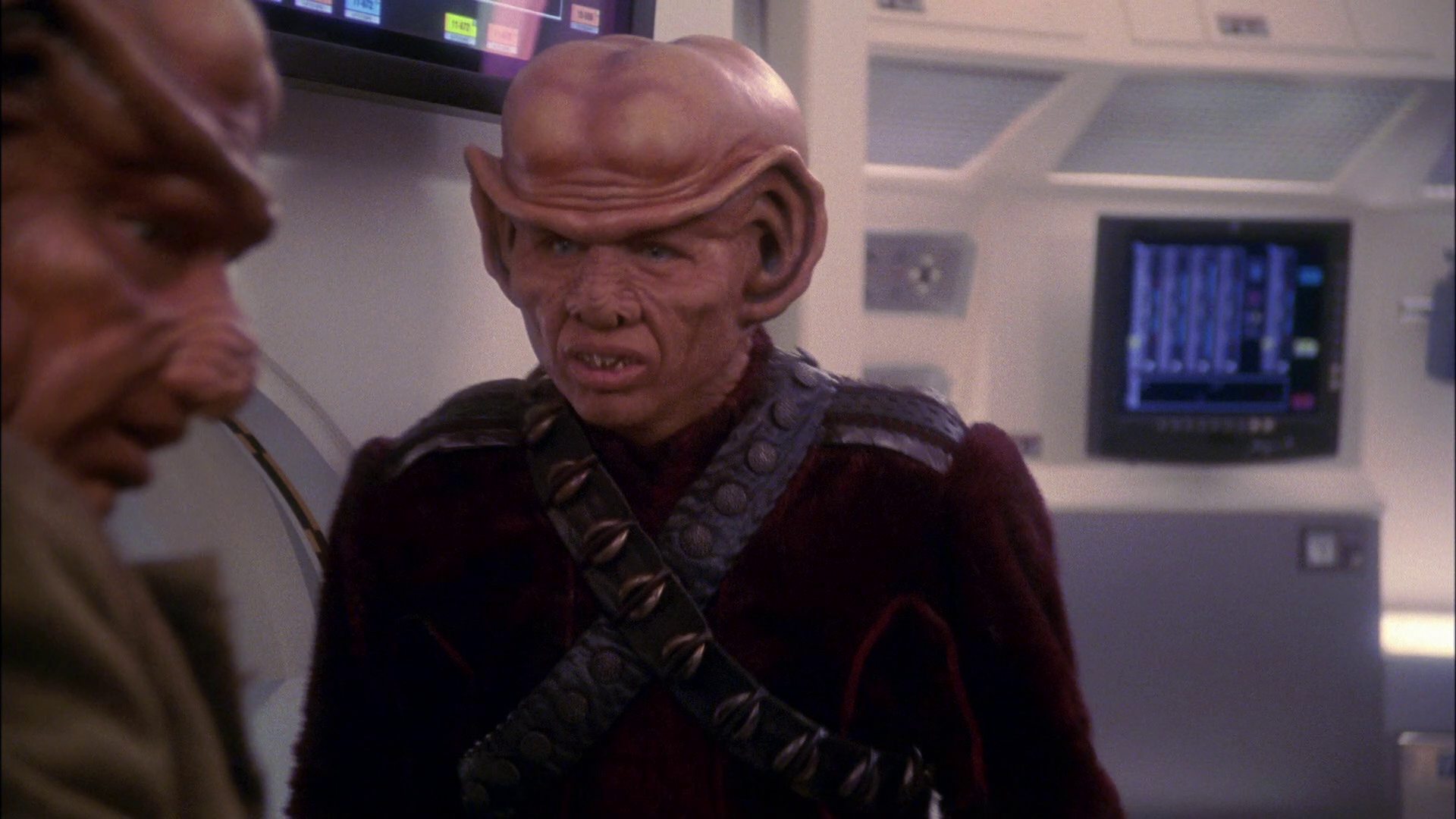 extant_StarTrek_ENT_1x19-Acquisition_1910.jpg
