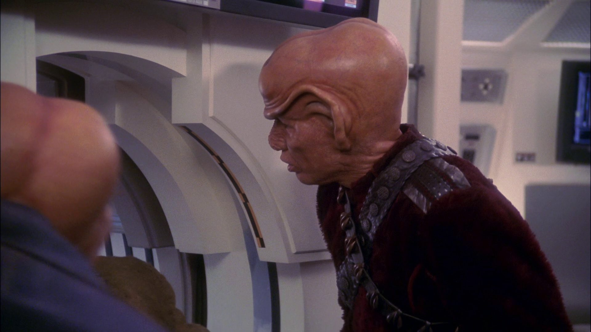 extant_StarTrek_ENT_1x19-Acquisition_1915.jpg