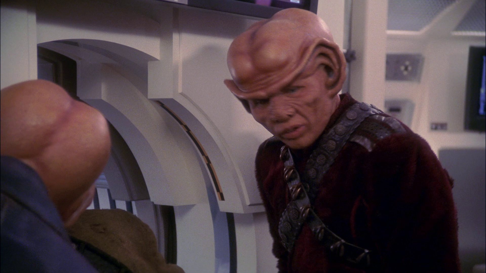 extant_StarTrek_ENT_1x19-Acquisition_1916.jpg
